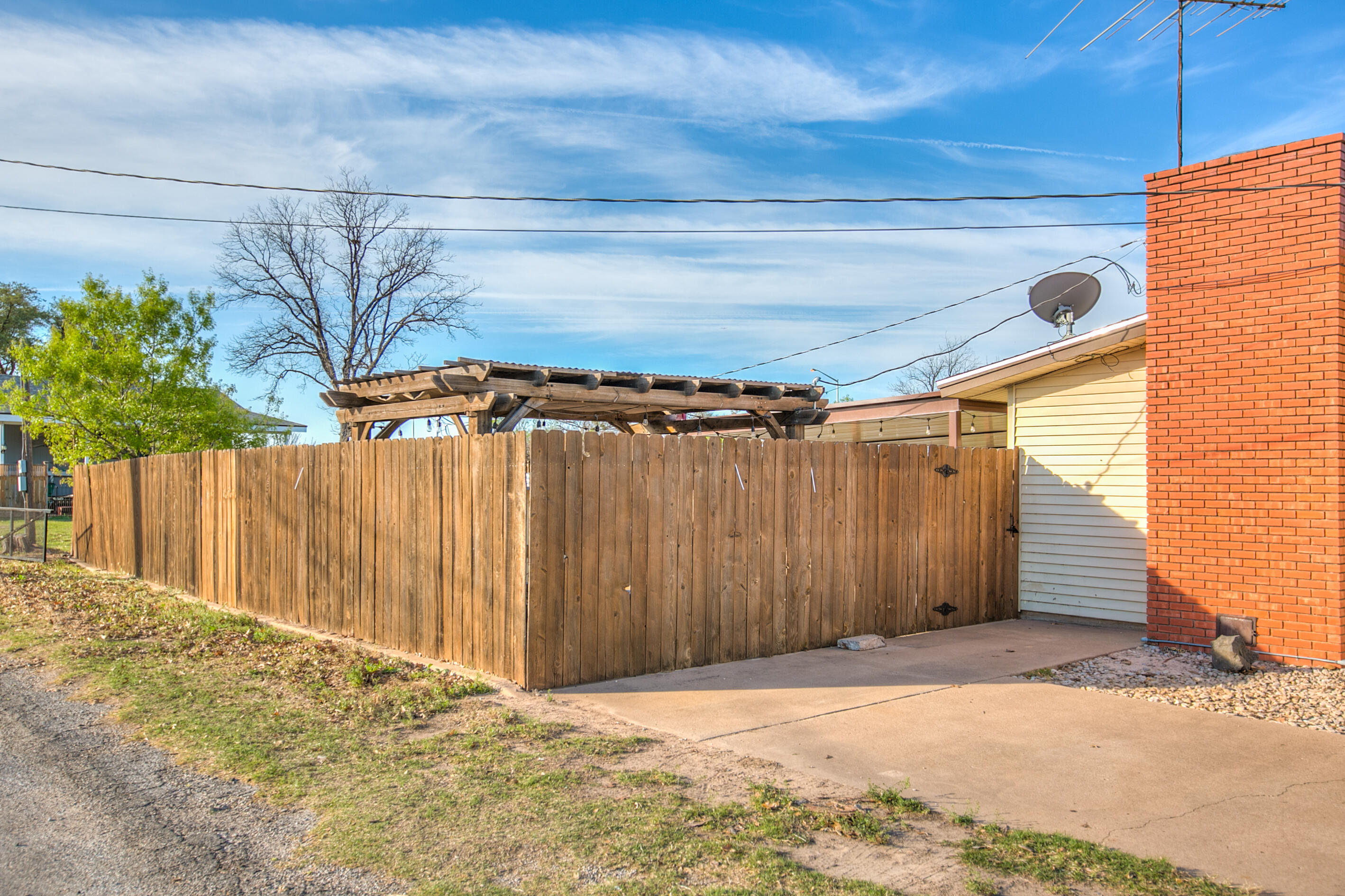 1510 Loop Drive Property Photo 4