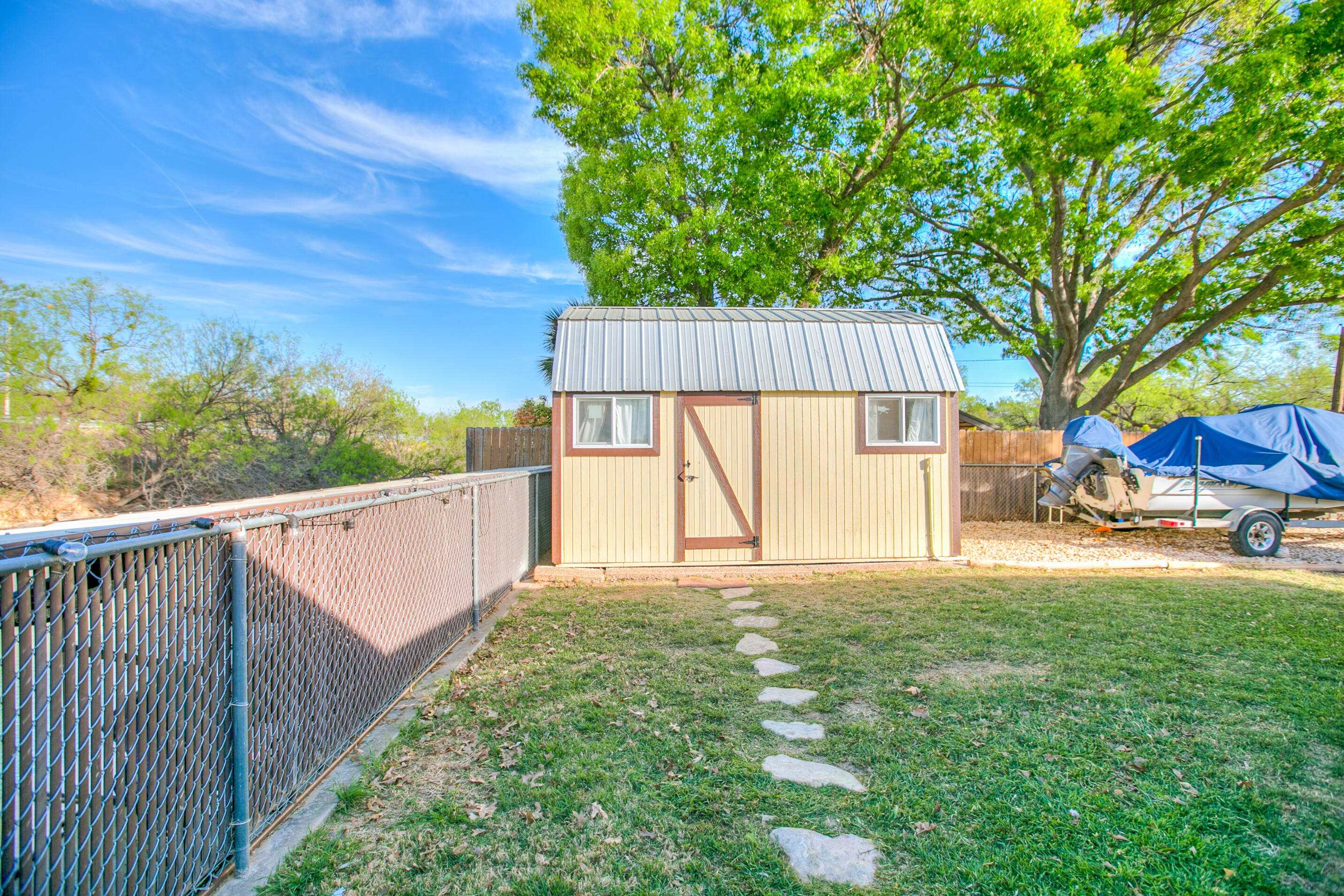 1510 Loop Drive Property Photo 7