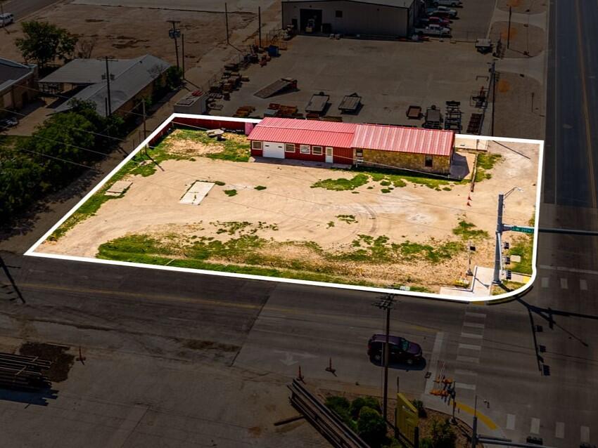 2822 Martin Luther King Boulevard Property Photo 1