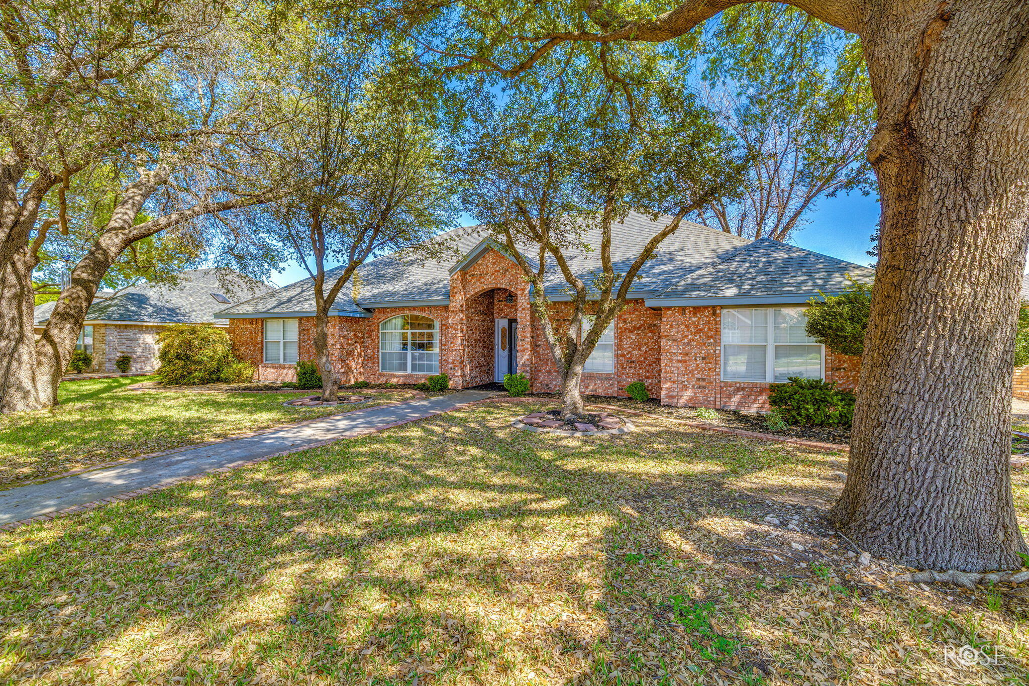 3305 Silver Spur Drive Property Photo 2