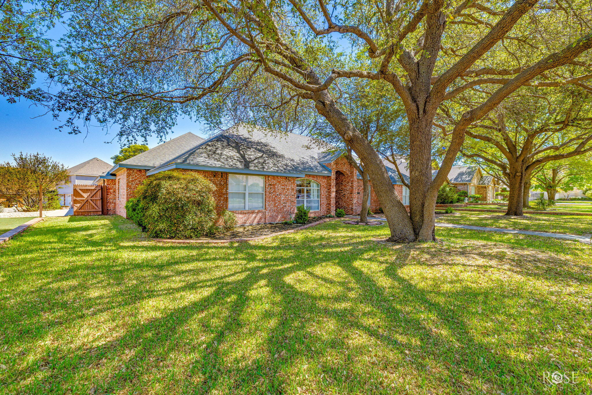 3305 Silver Spur Drive Property Photo 3