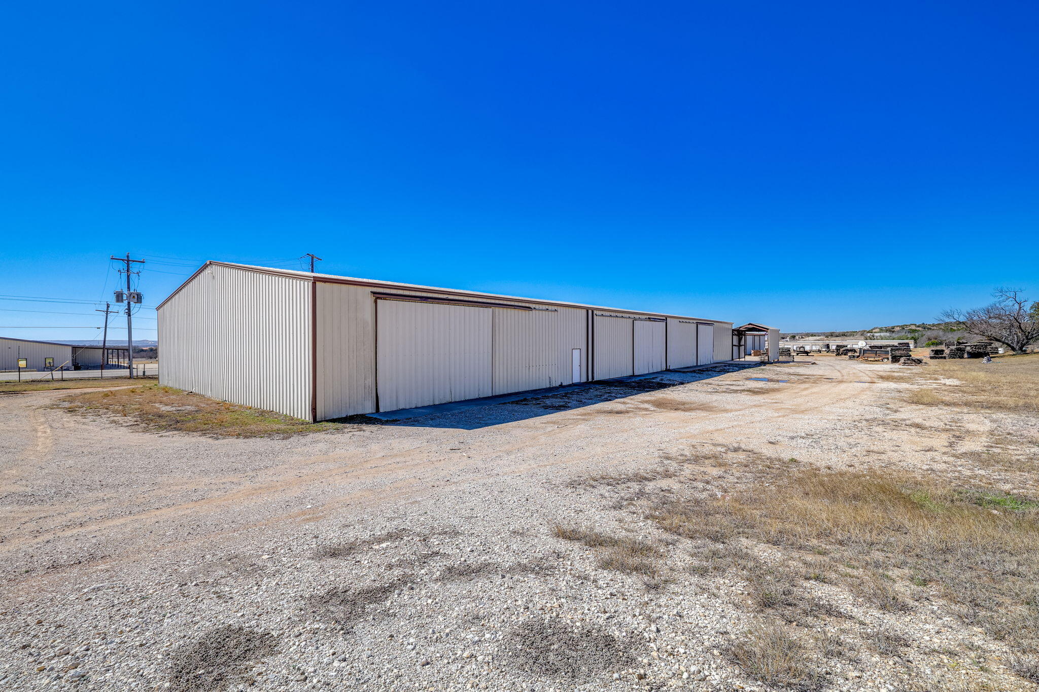 2684 W Us Hwy 290 Property Photo 42