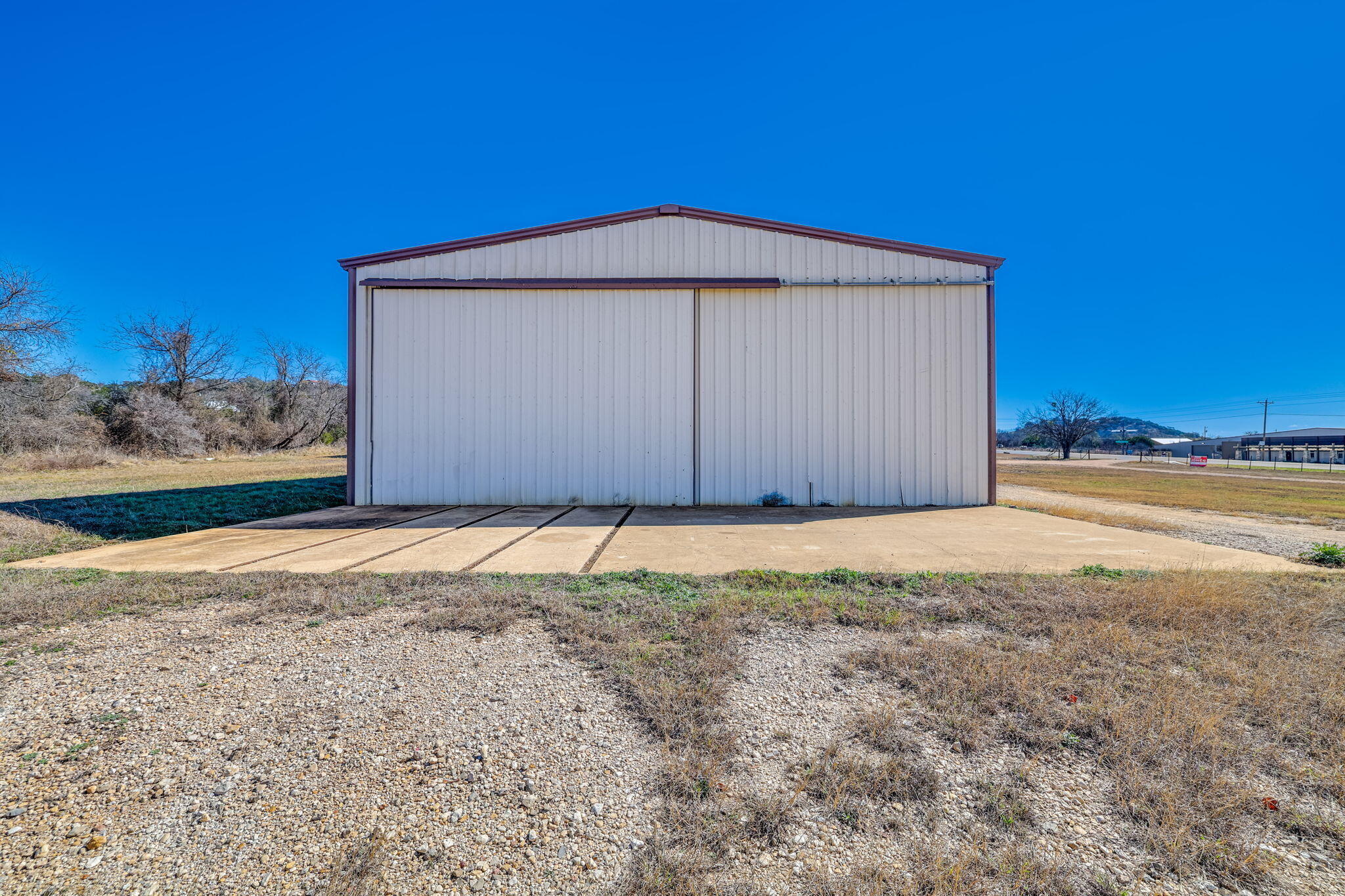 2684 W Us Hwy 290 Property Photo 44