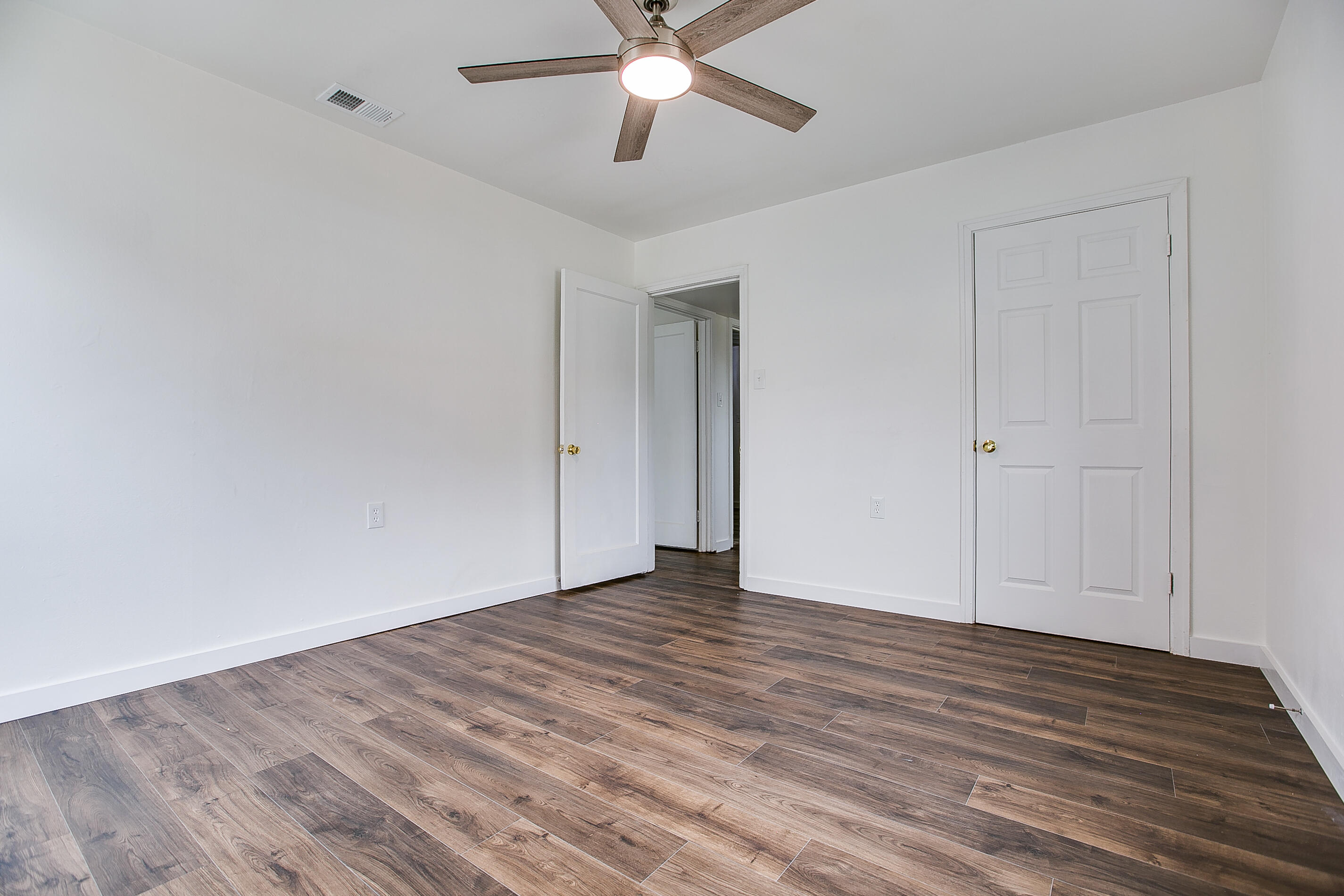 2315 Colorado Avenue Property Photo 19