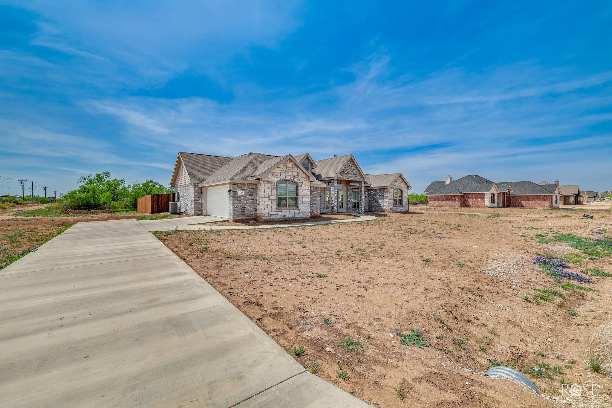 9503 Grey Wolf Lane Property Photo 3
