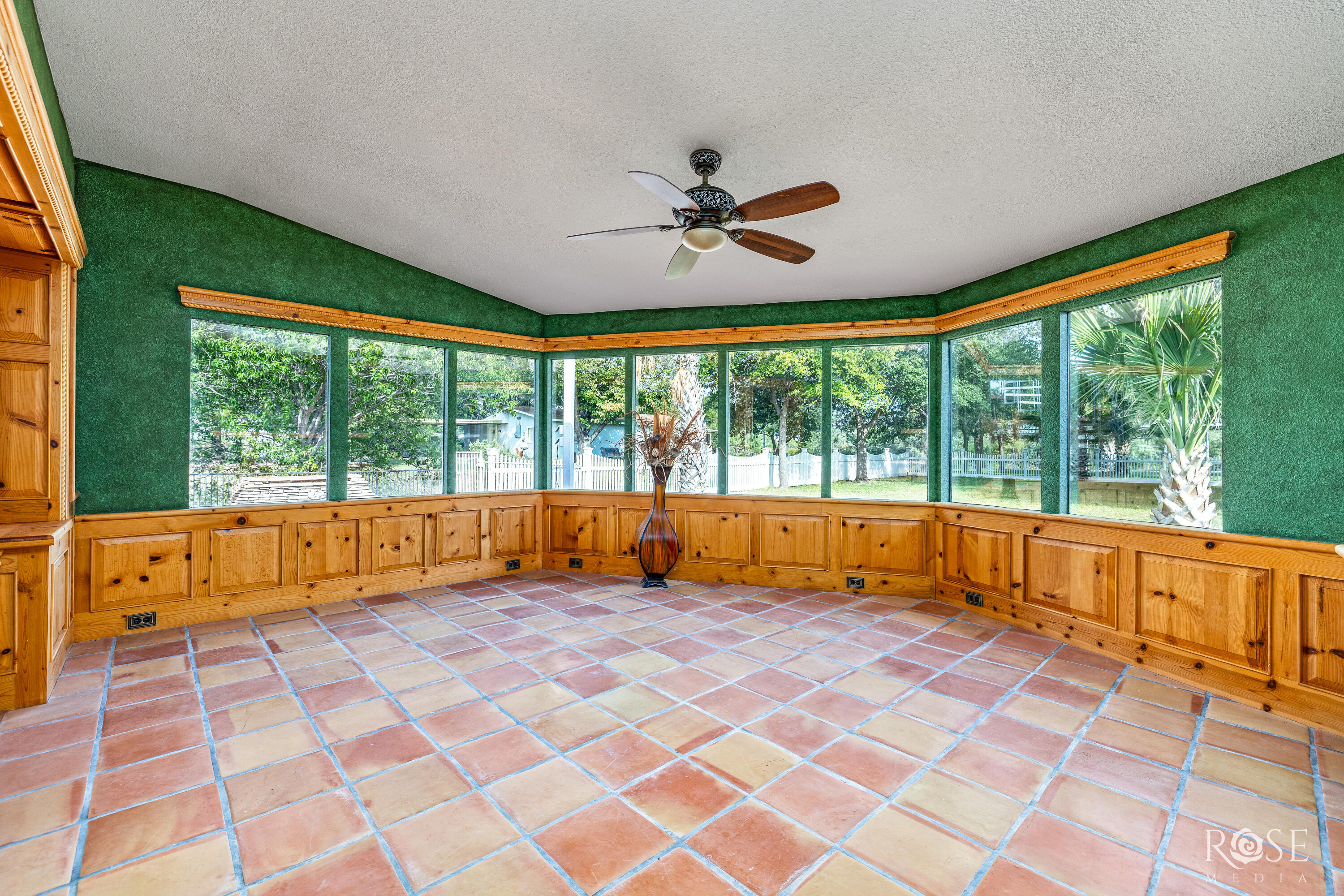 1540 Loop Drive Property Photo 11