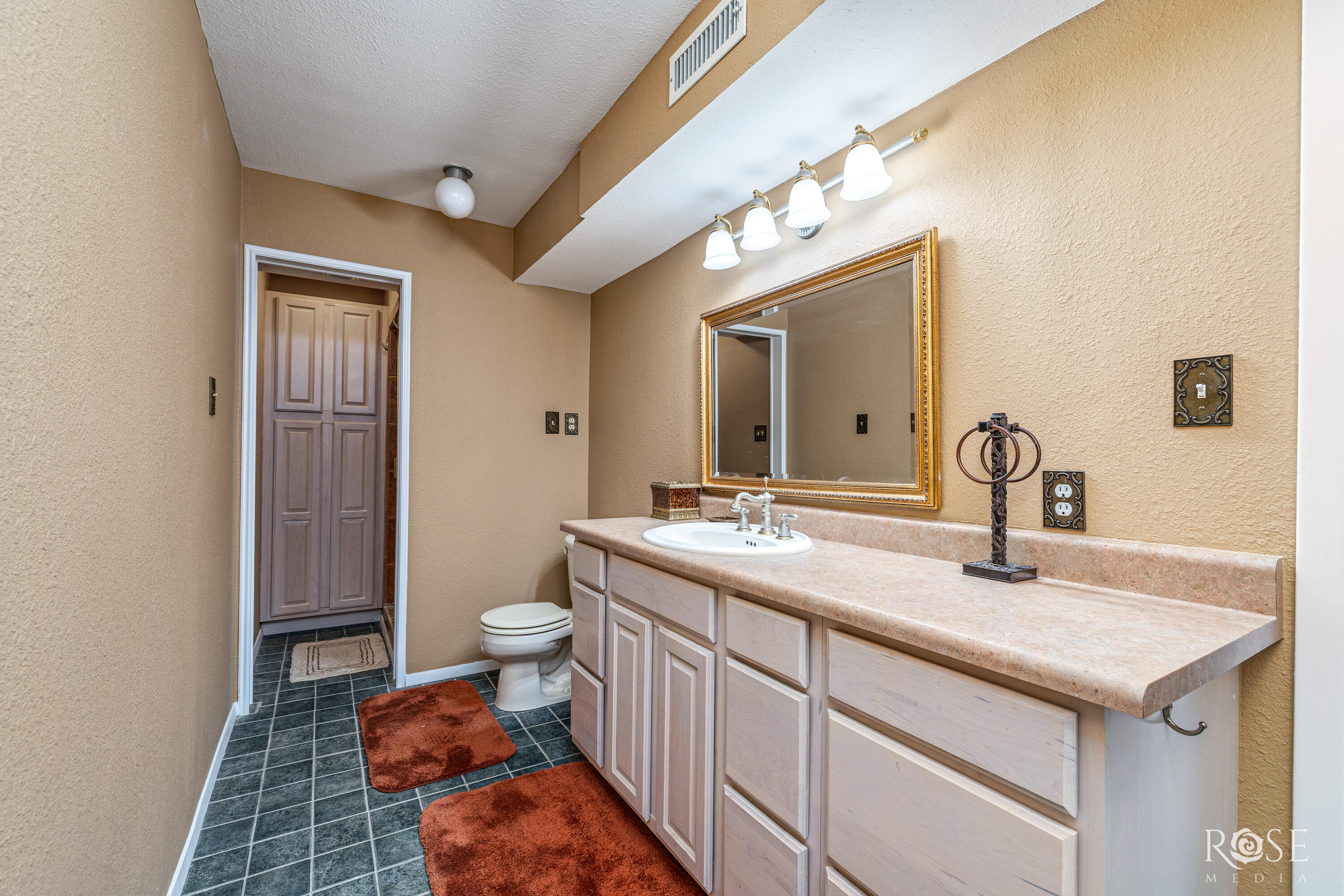 1540 Loop Drive Property Photo 36