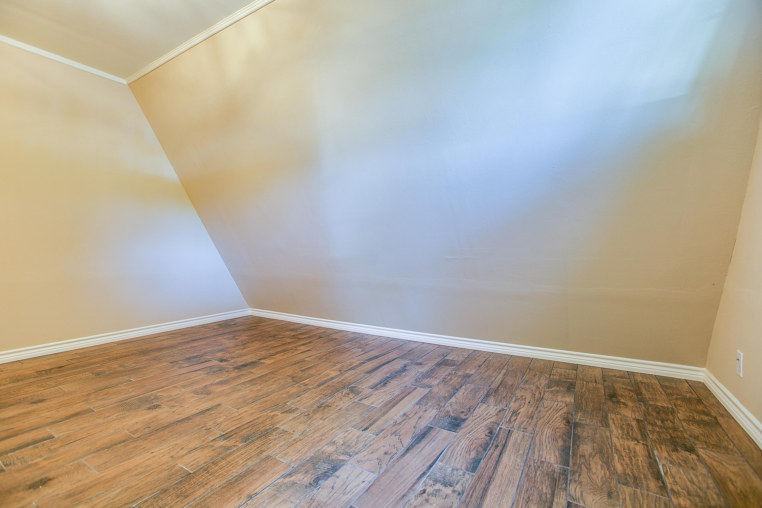 2618 Sleepy Hollow Road Property Photo 9