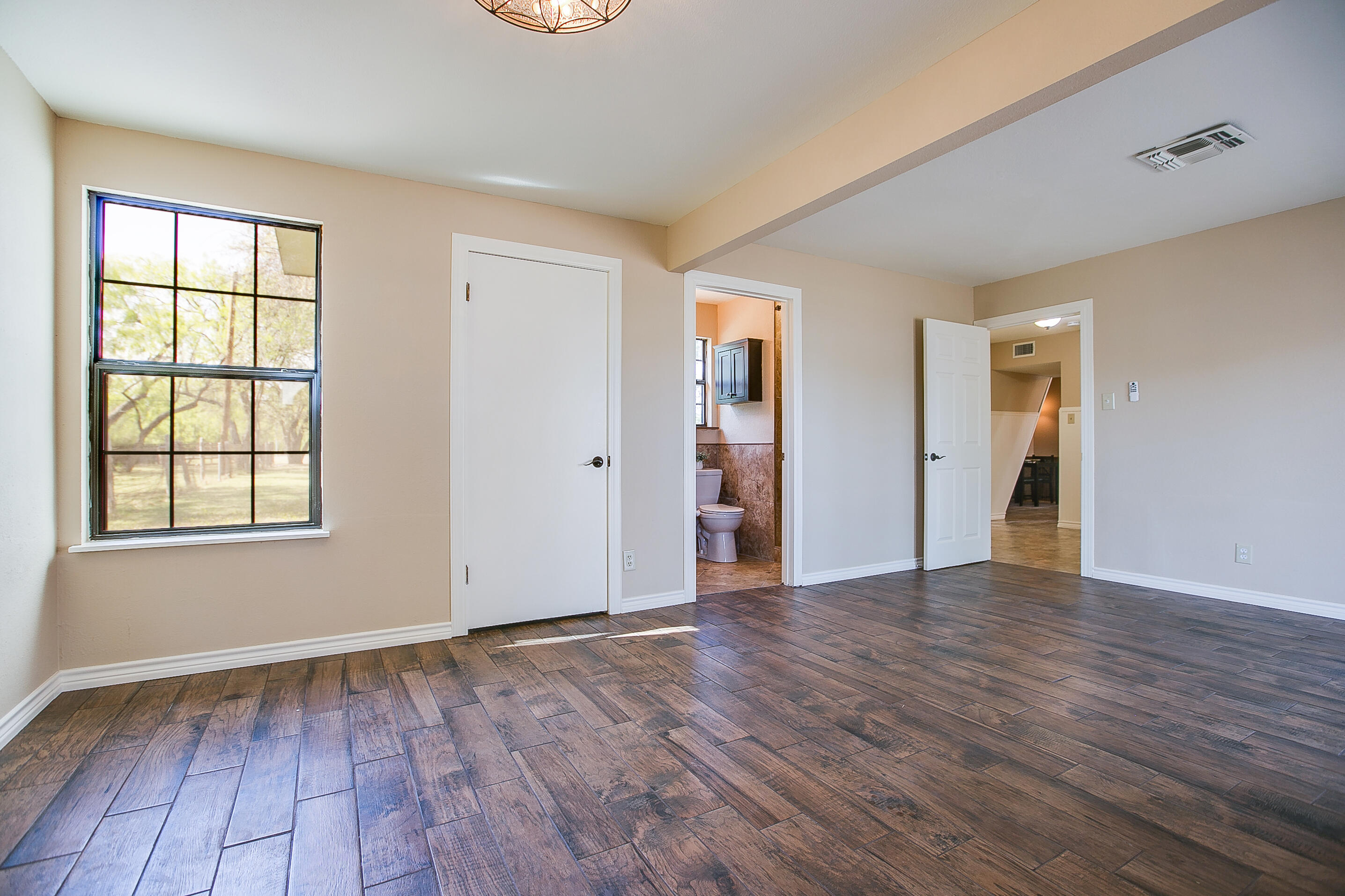 2618 Sleepy Hollow Road Property Photo 23