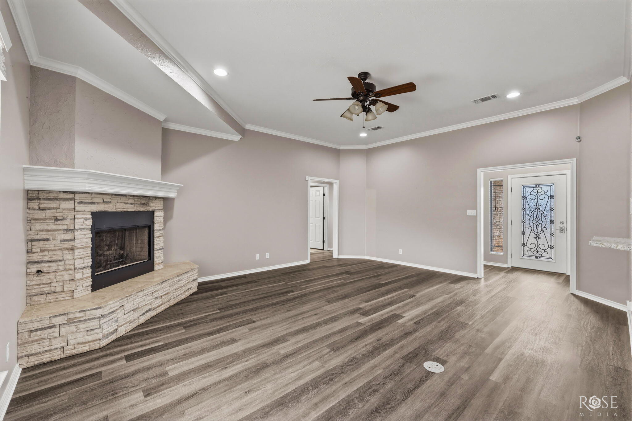 5805 Barrington Court Property Photo 12