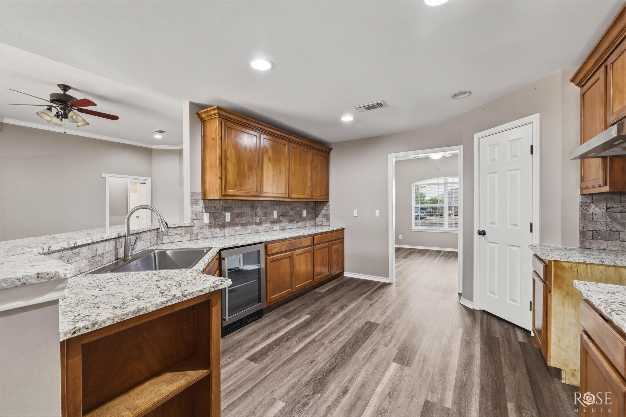 5805 Barrington Court Property Photo 15