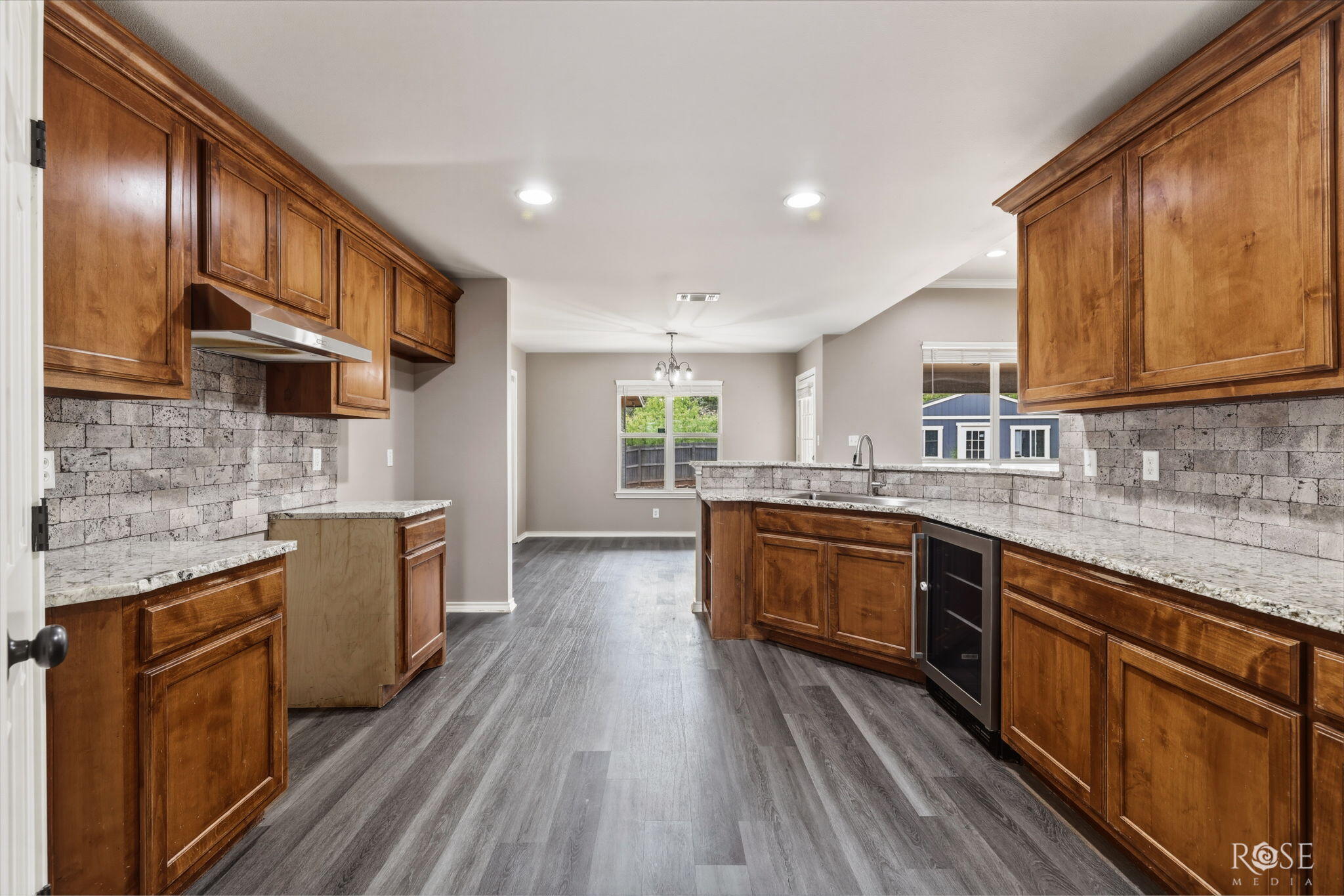 5805 Barrington Court Property Photo 17