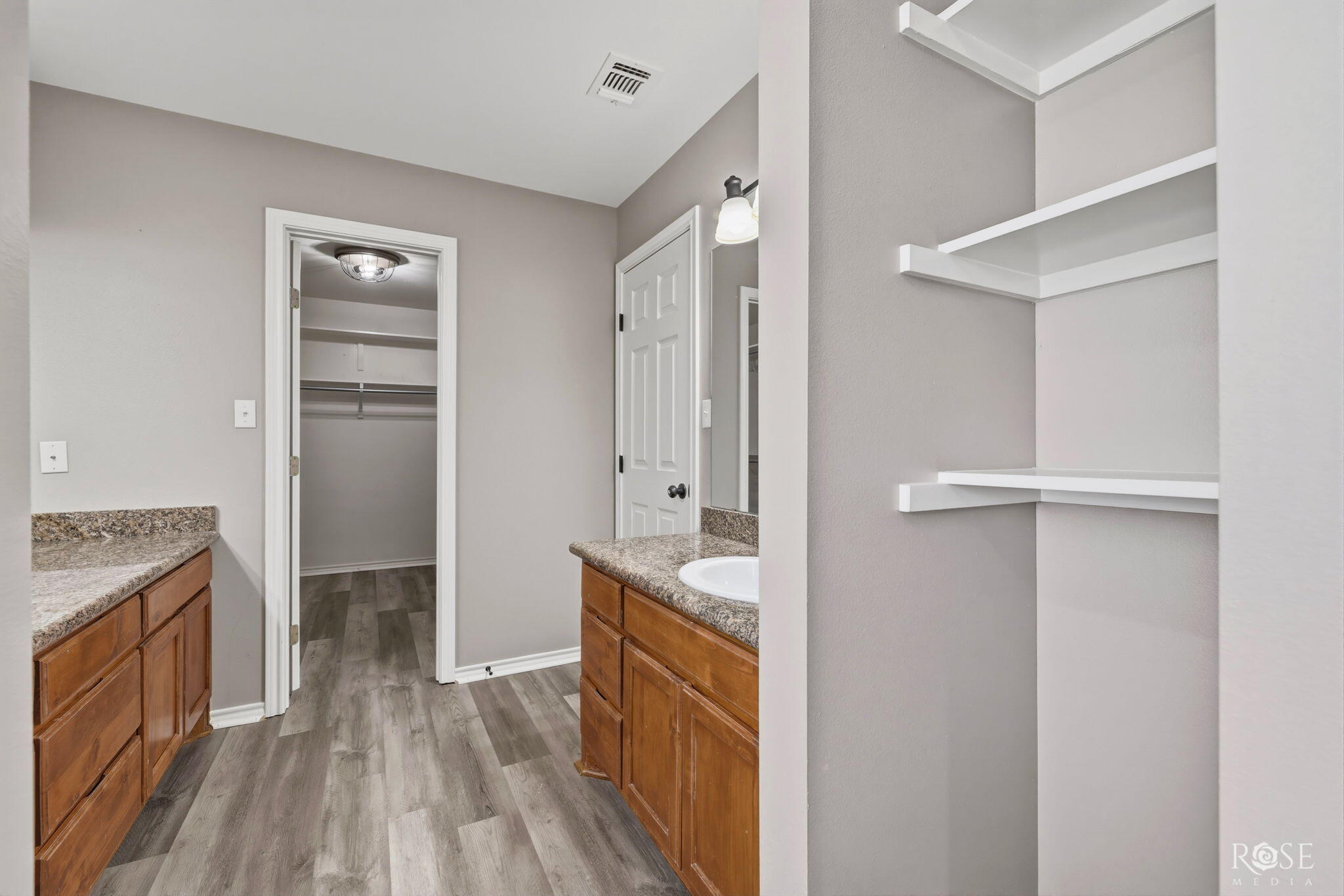 5805 Barrington Court Property Photo 21