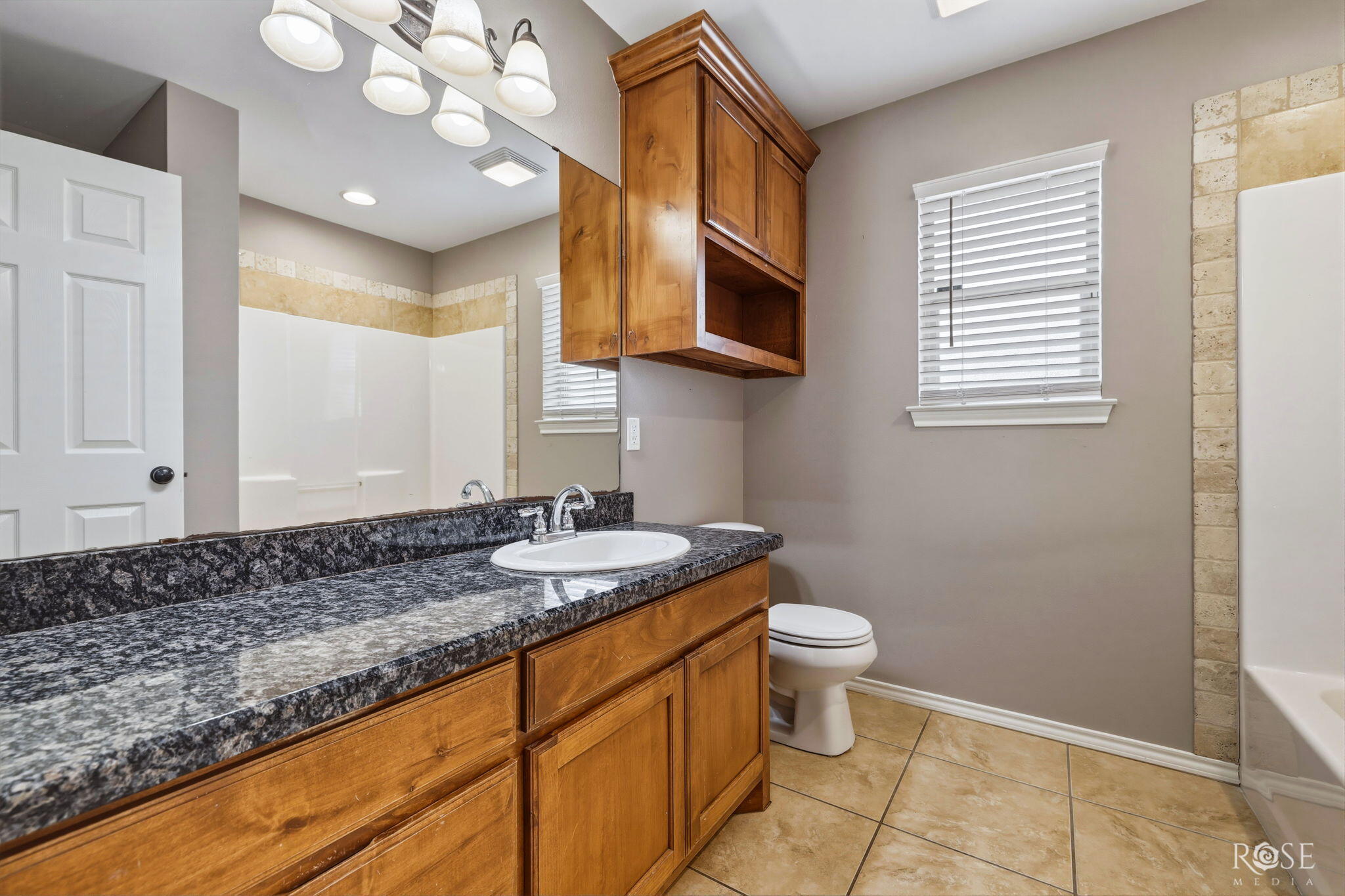 5805 Barrington Court Property Photo 26