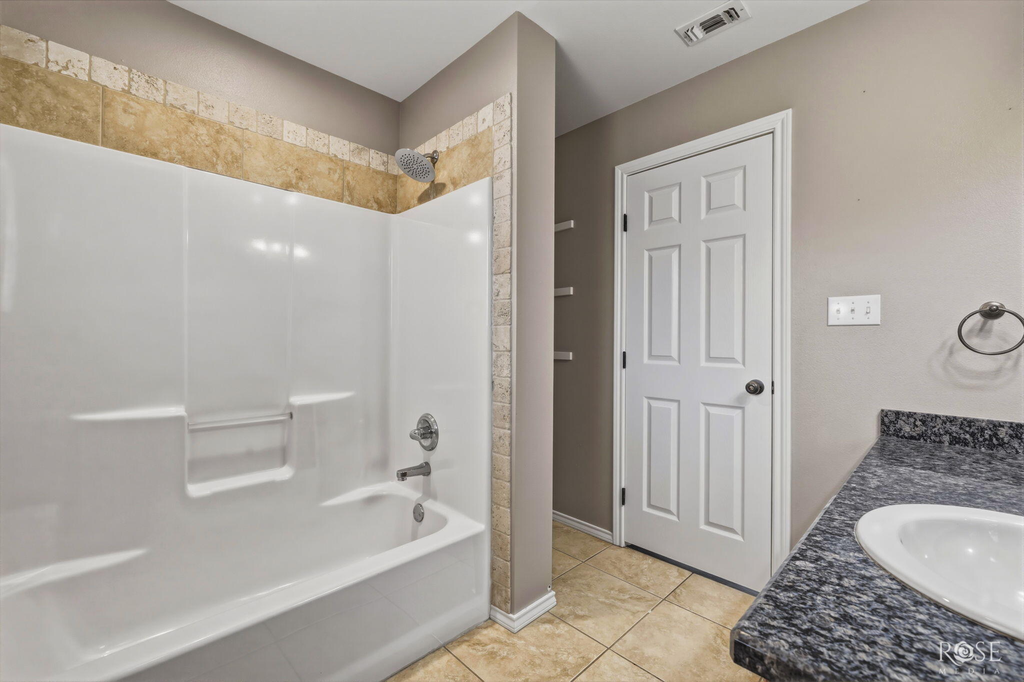 5805 Barrington Court Property Photo 27