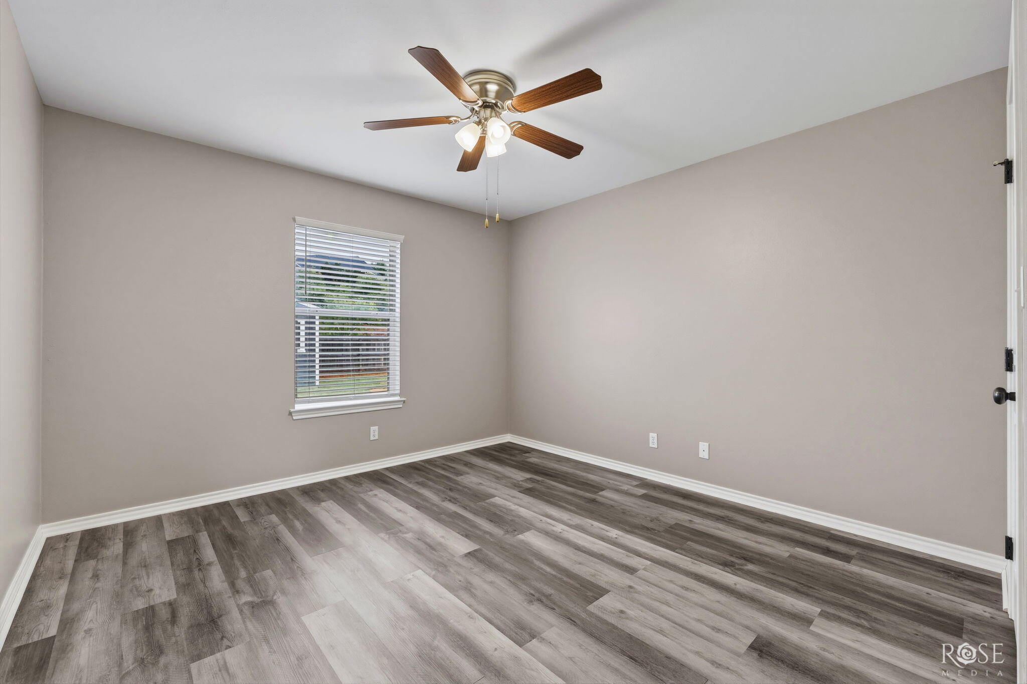 5805 Barrington Court Property Photo 28
