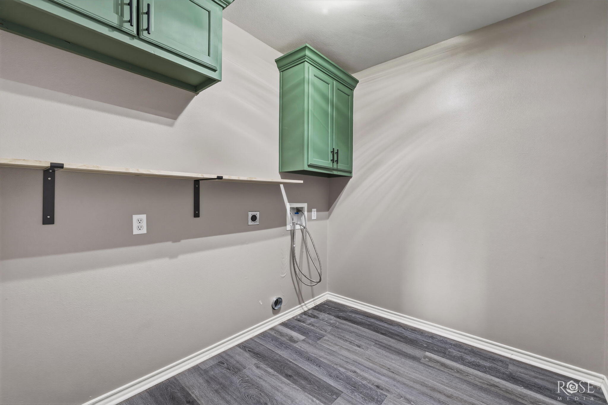 5805 Barrington Court Property Photo 29