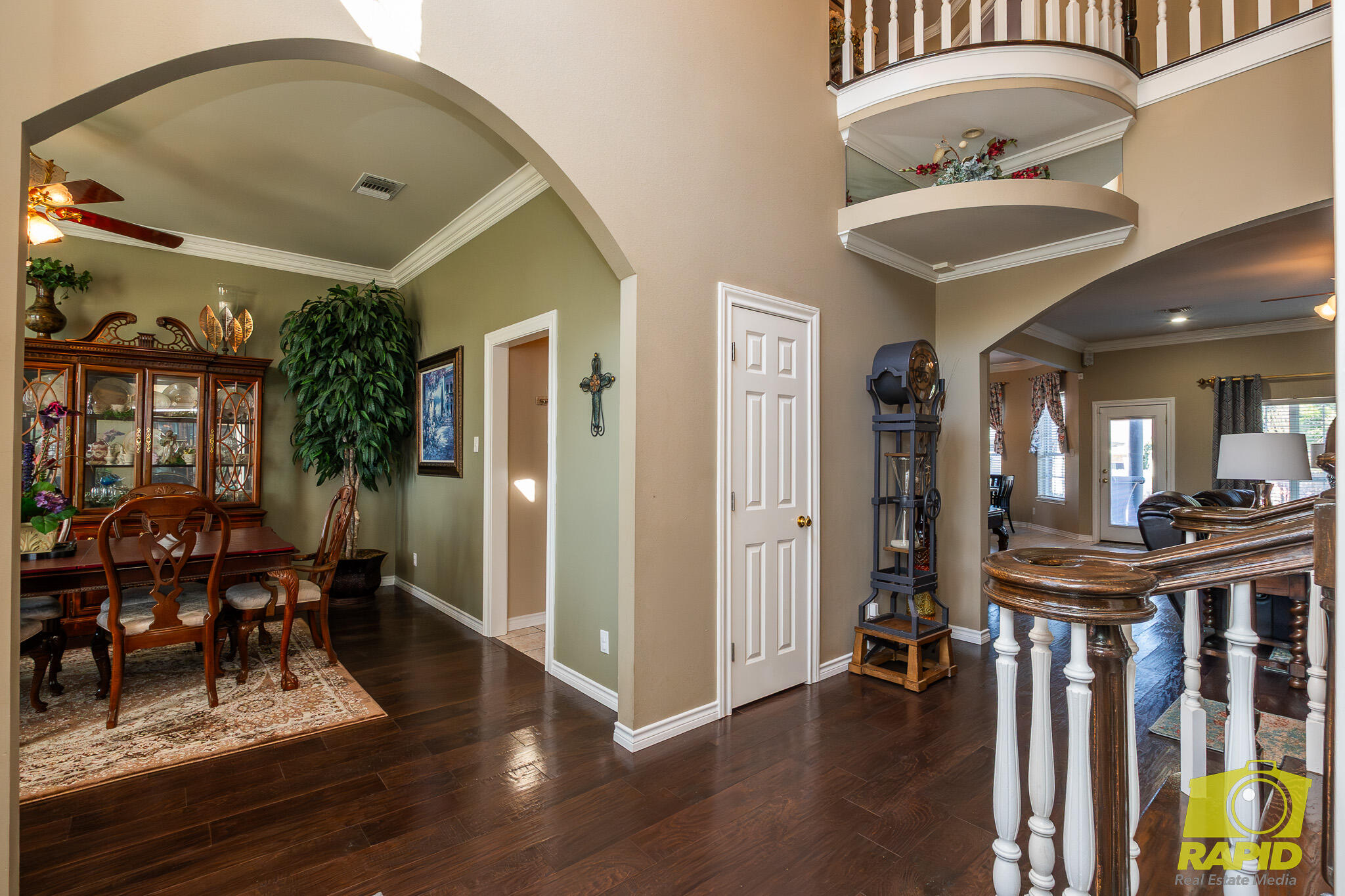 6010 Kingsbridge Drive Property Photo 11