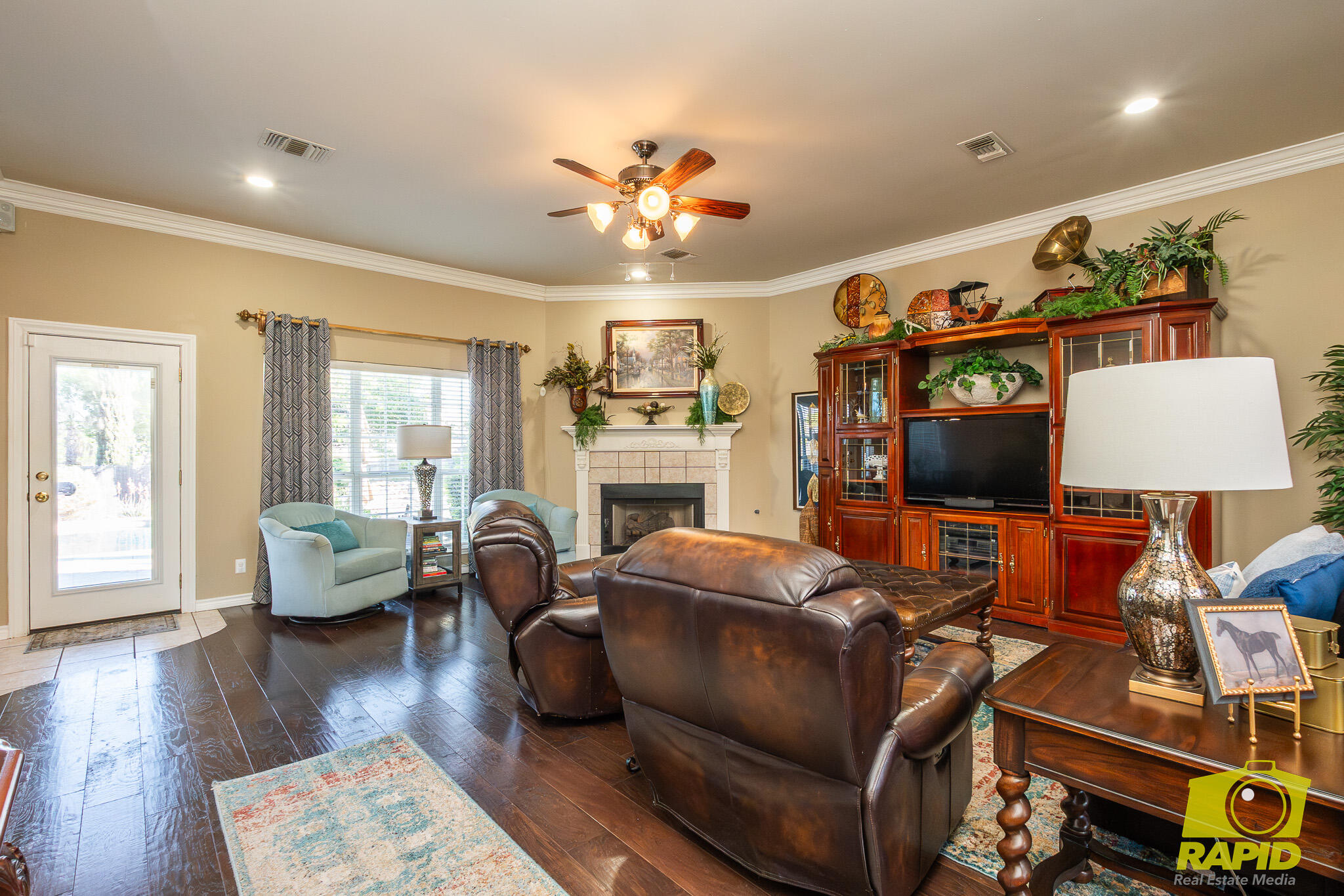 6010 Kingsbridge Drive Property Photo 15