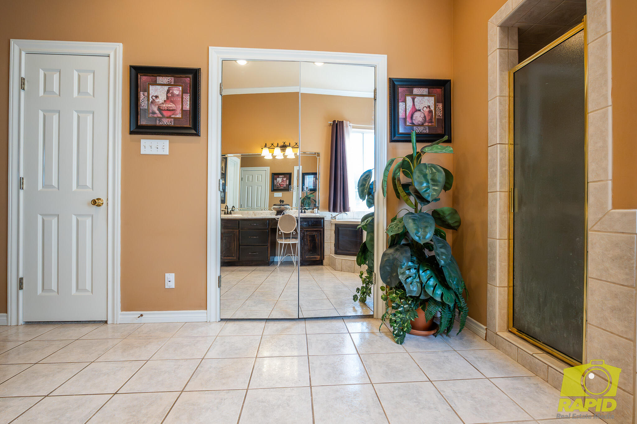 6010 Kingsbridge Drive Property Photo 34