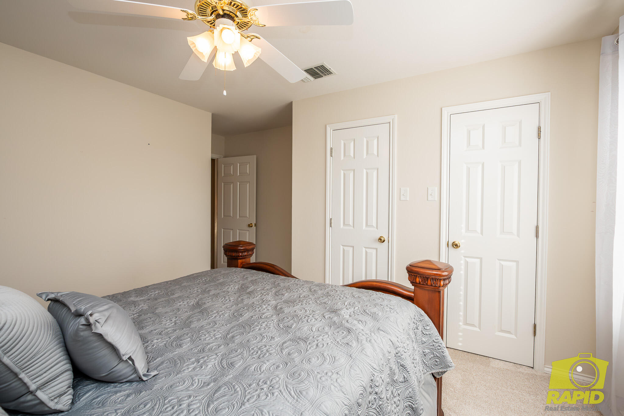 6010 Kingsbridge Drive Property Photo 43