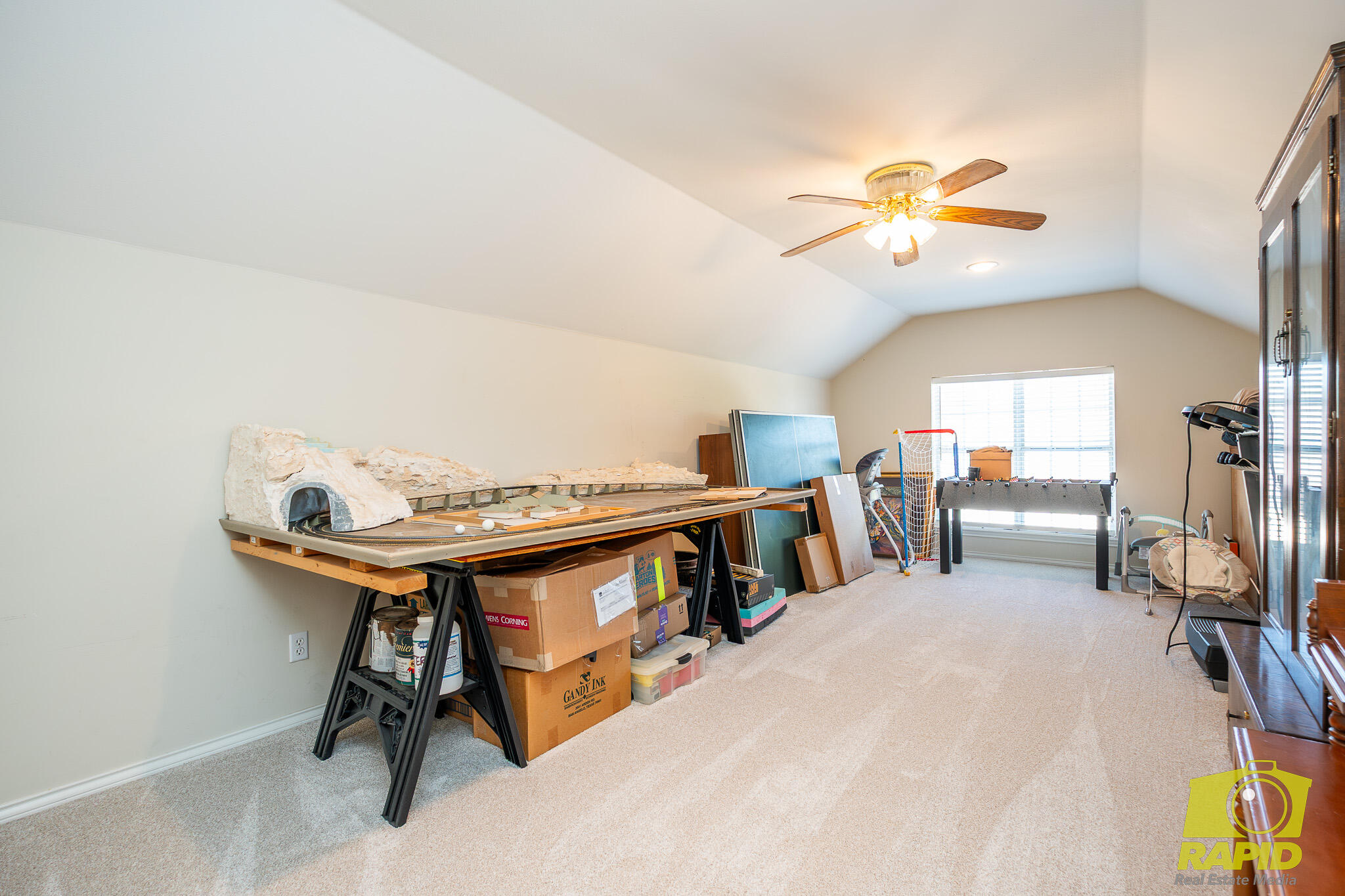 6010 Kingsbridge Drive Property Photo 57