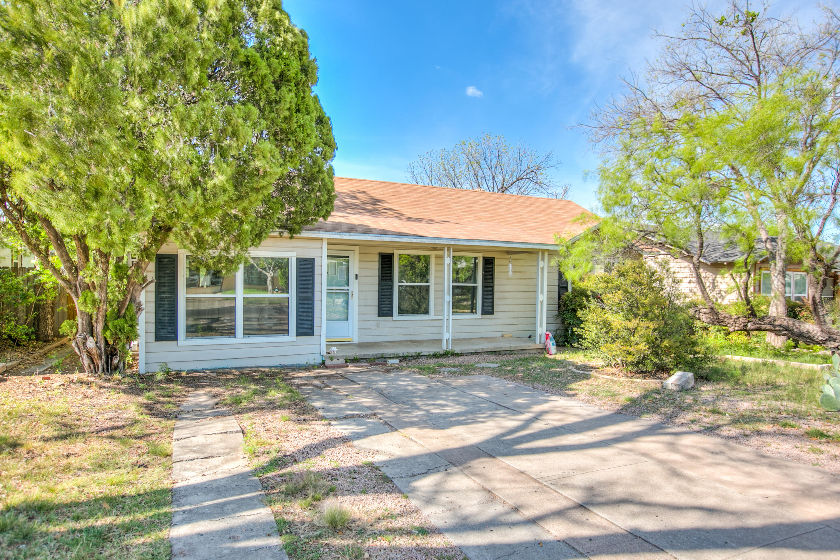 1912 Webster Street Property Photo 2