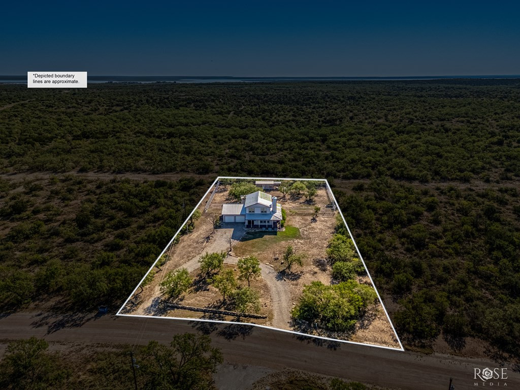 22585 Harbor View Lane Property Photo 36