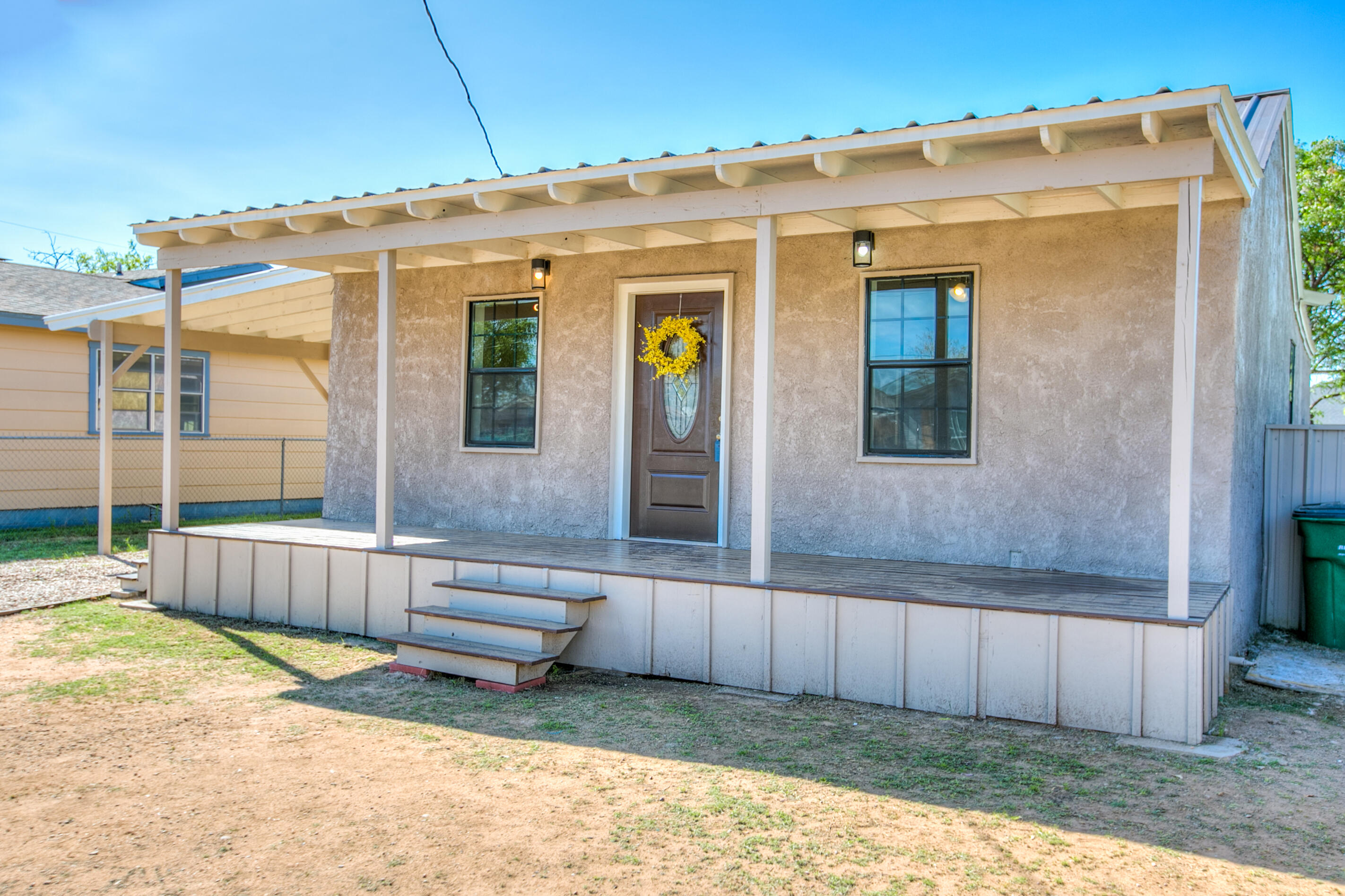 811 San Jacinto Street Property Photo 4