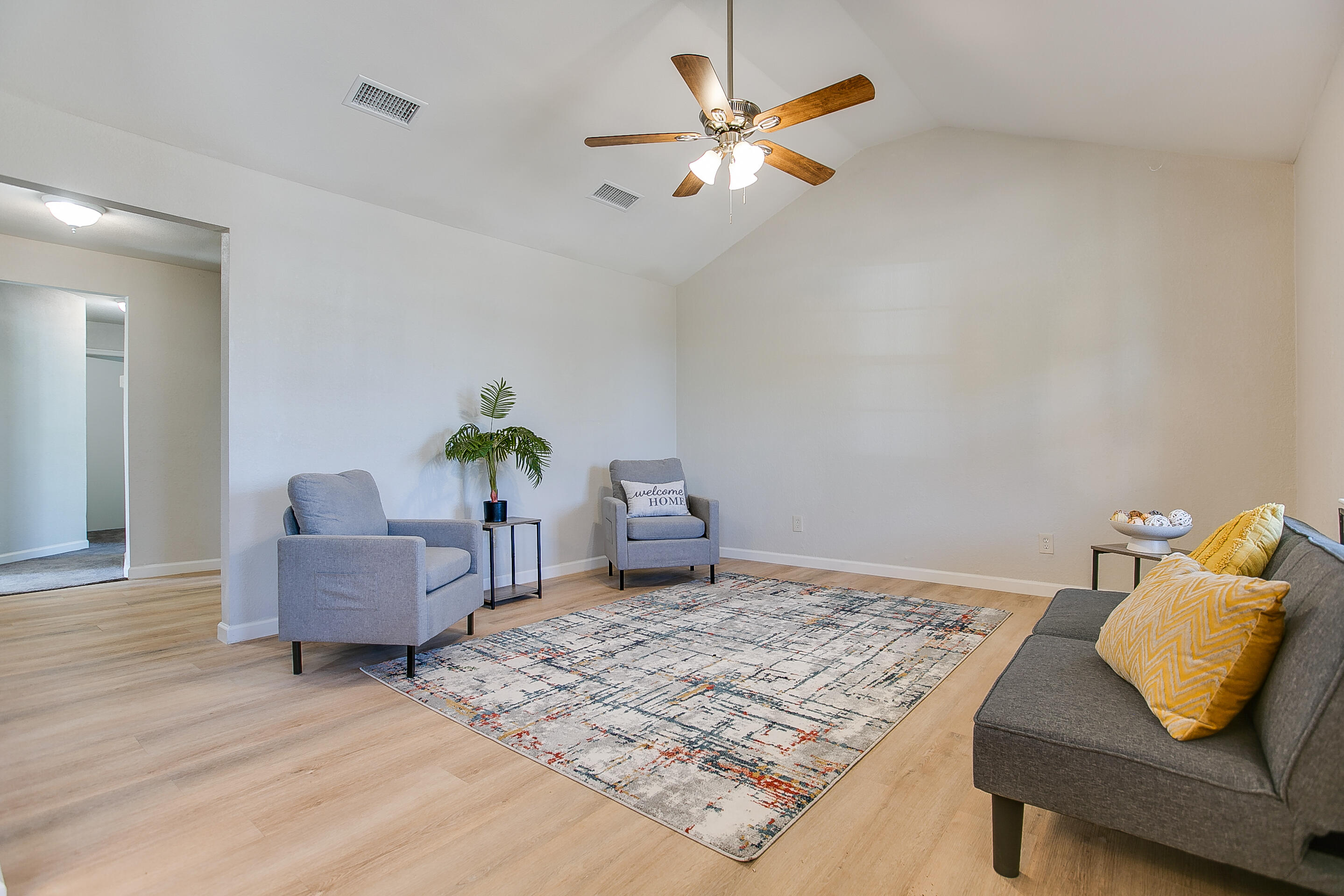 811 San Jacinto Street Property Photo 7