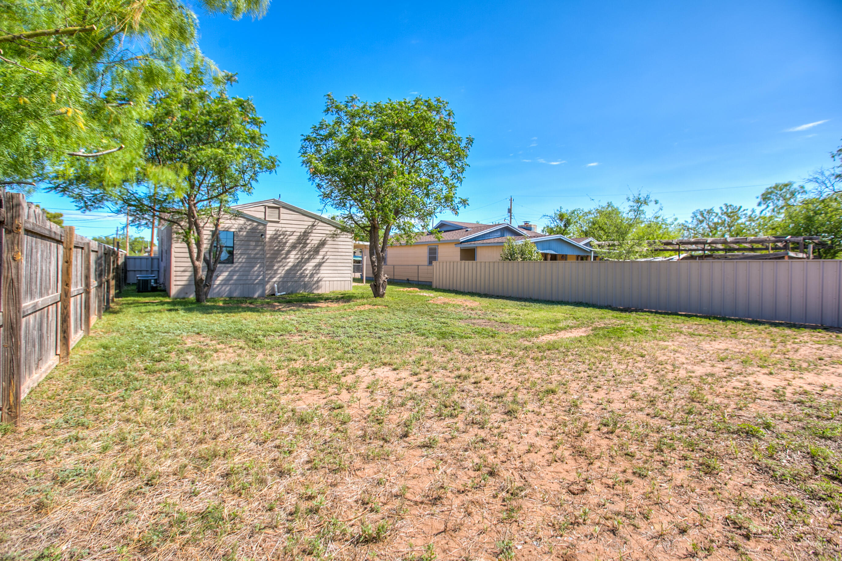 811 San Jacinto Street Property Photo 26