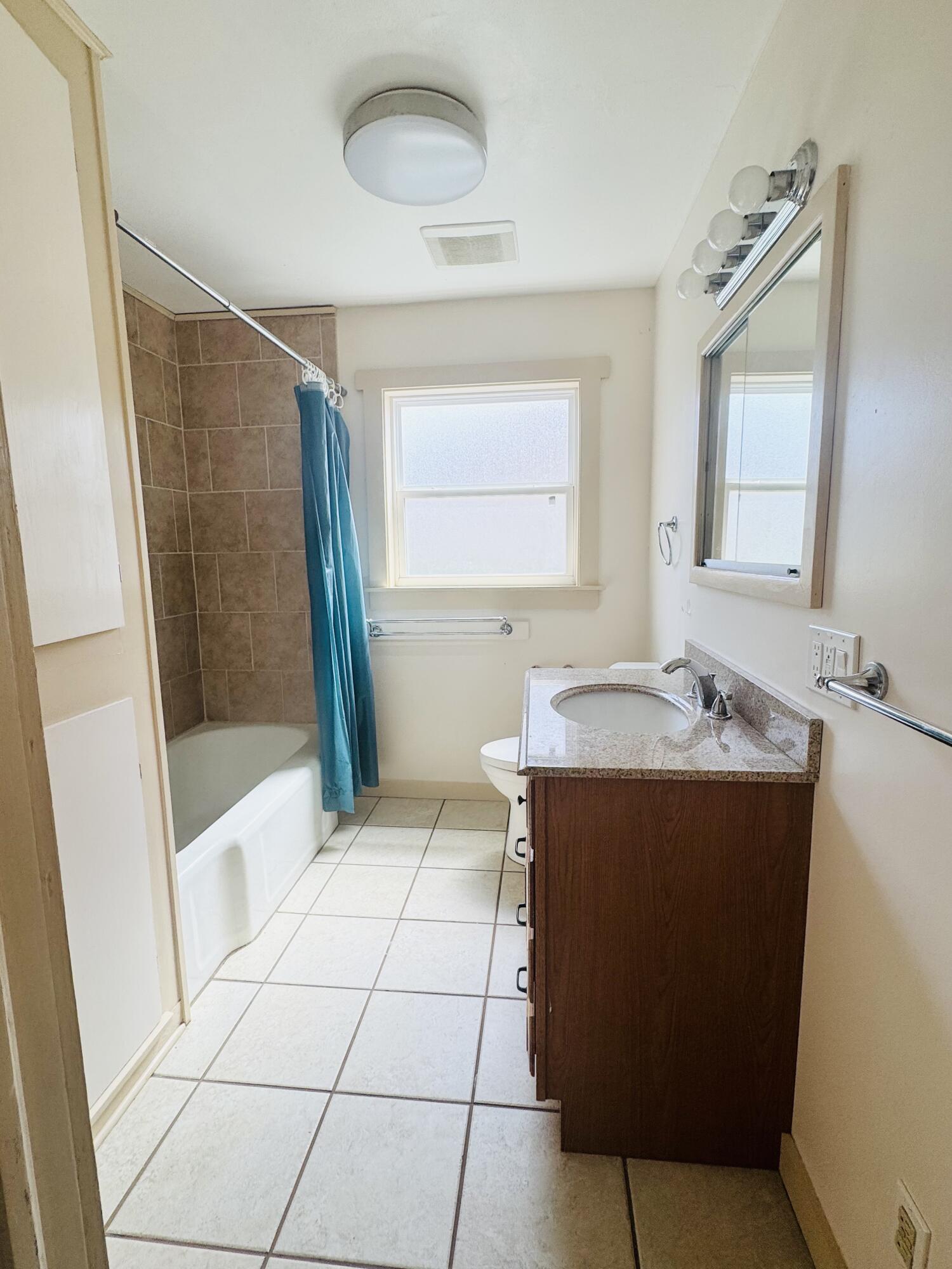 1510 E Harris Avenue Property Photo 8