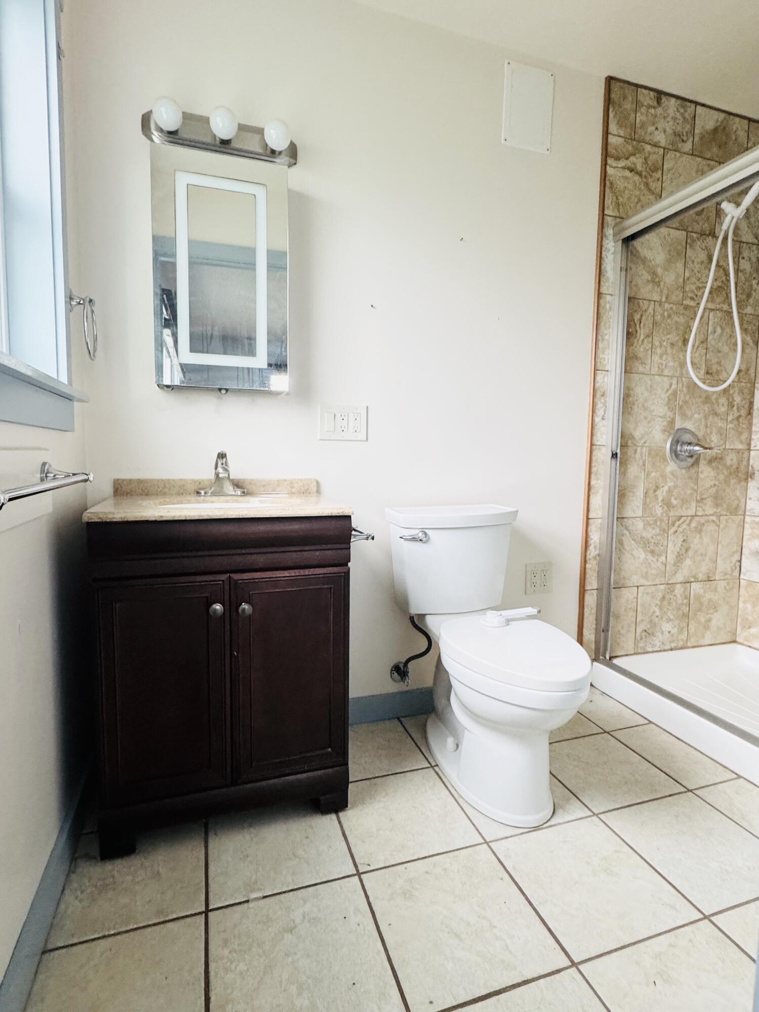 1510 E Harris Avenue Property Photo 22