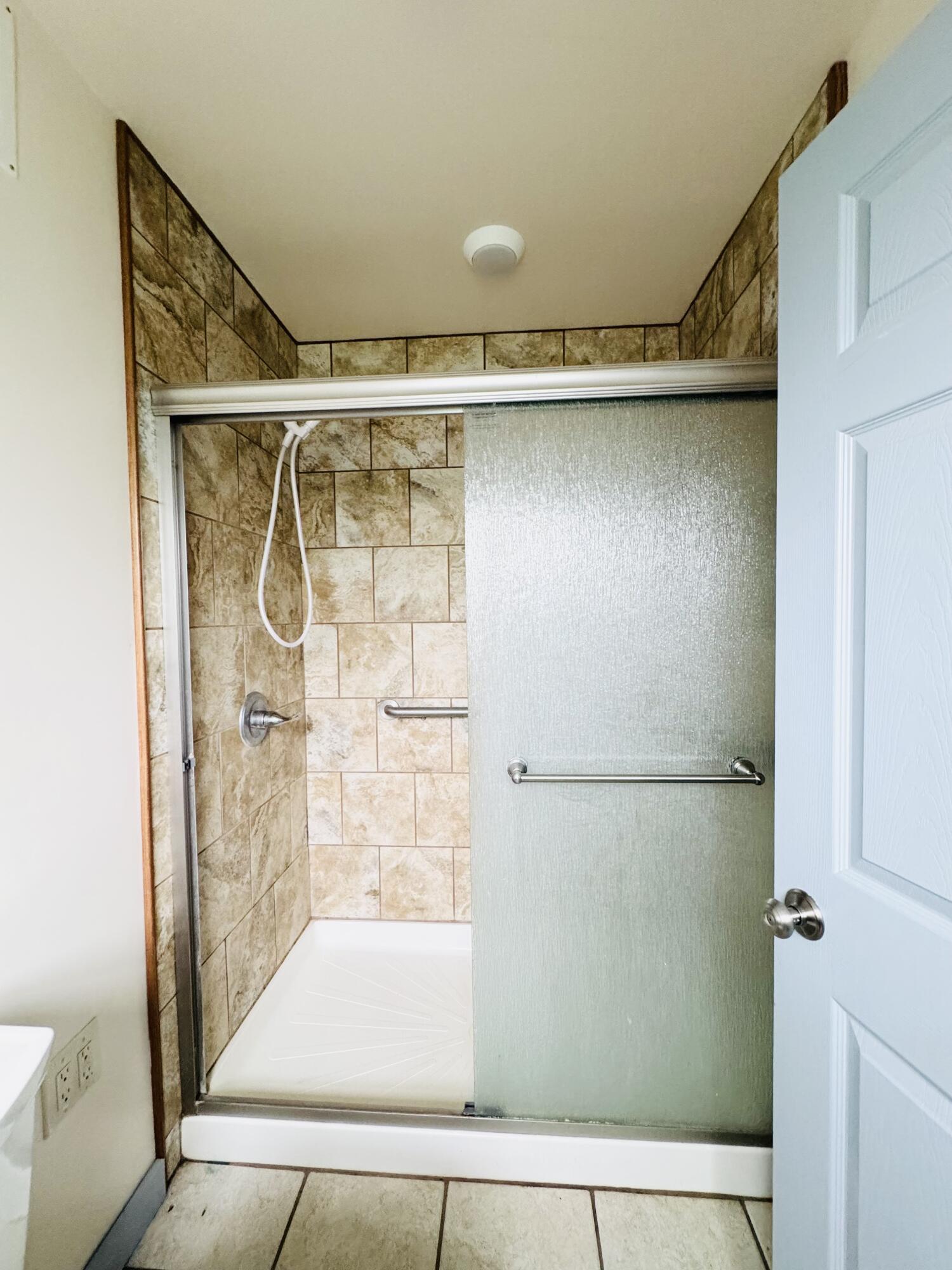 1510 E Harris Avenue Property Photo 23