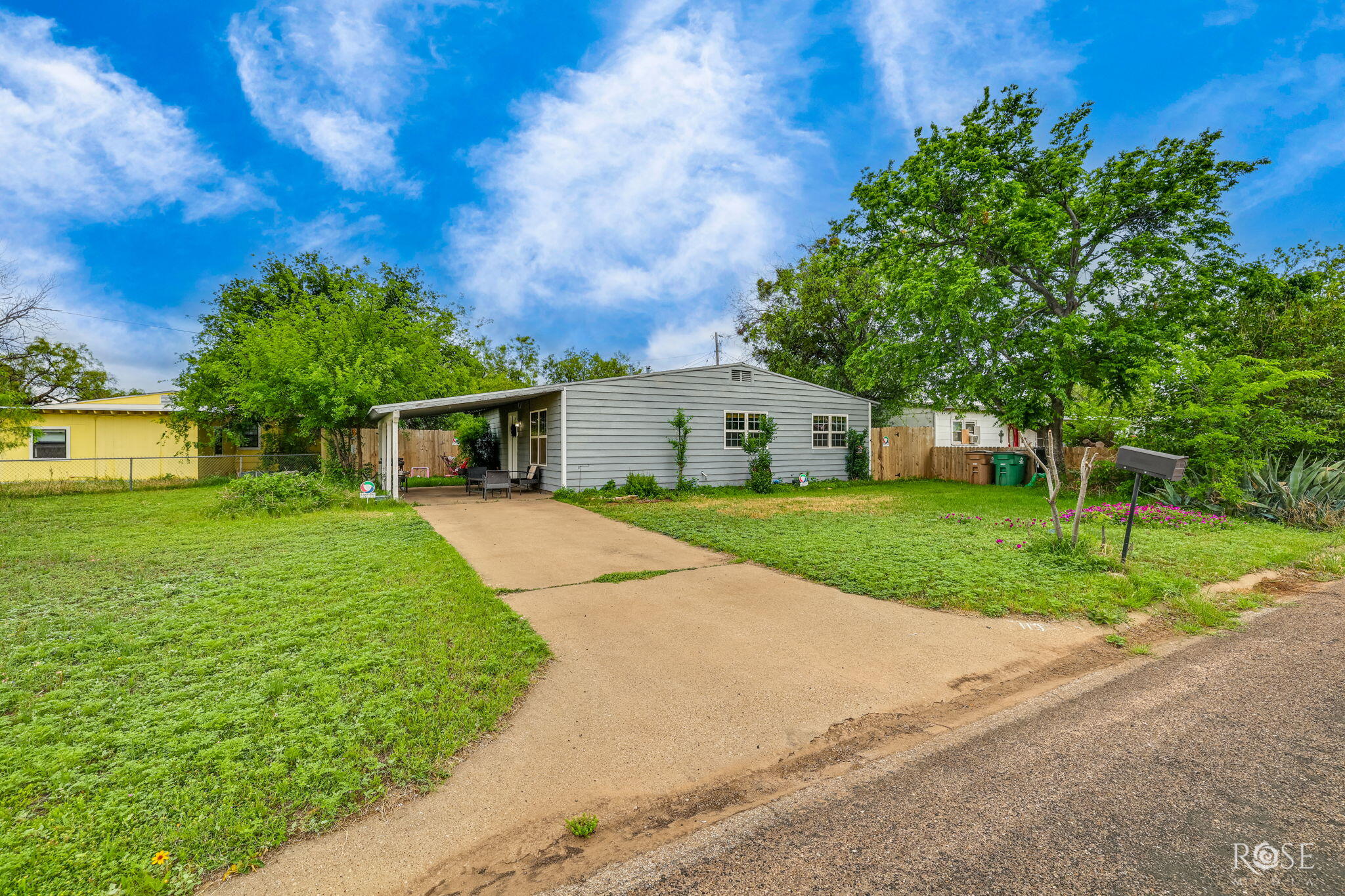 113 E 33rd Street Property Photo 3