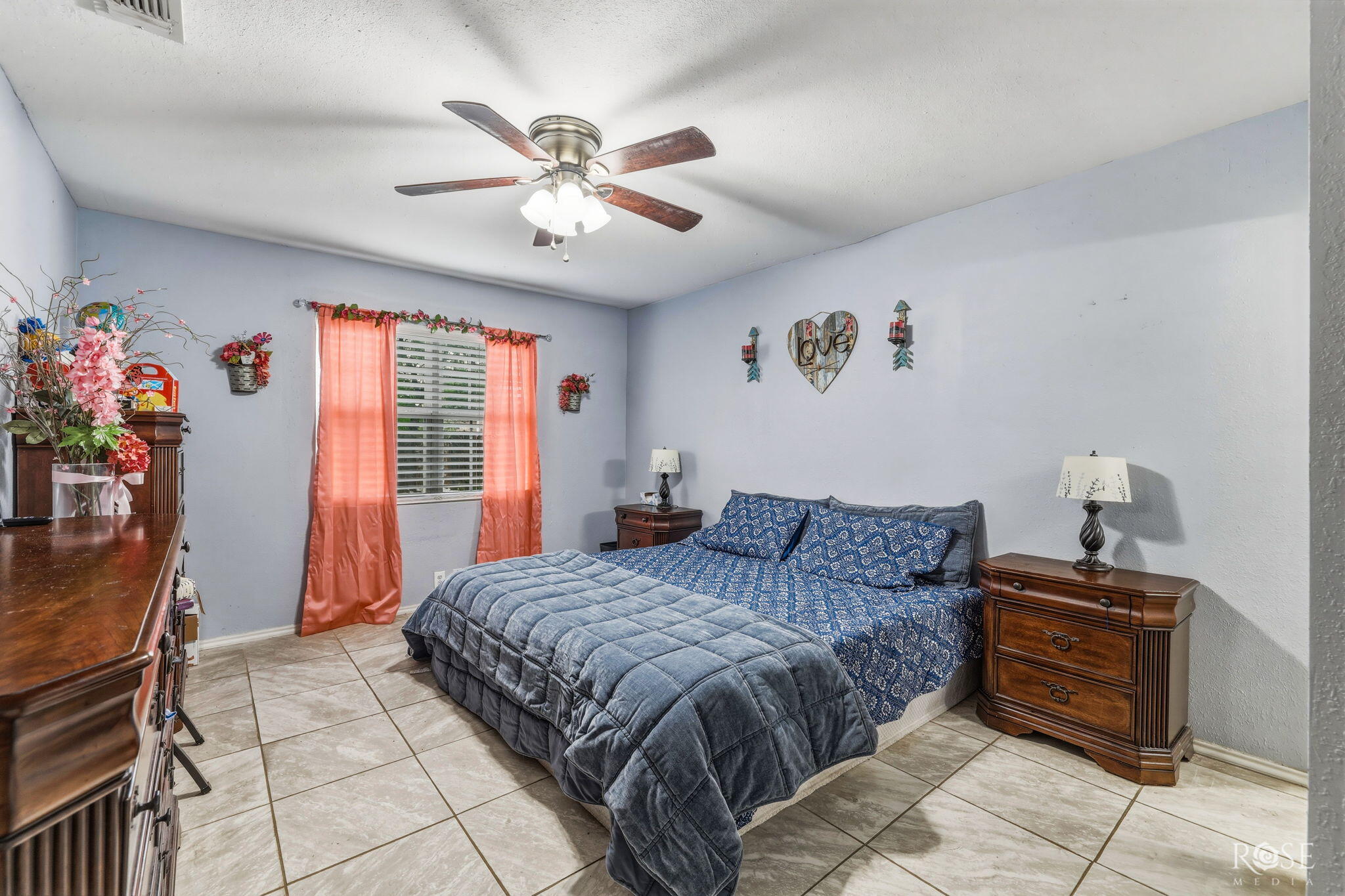 113 E 33rd Street Property Photo 15