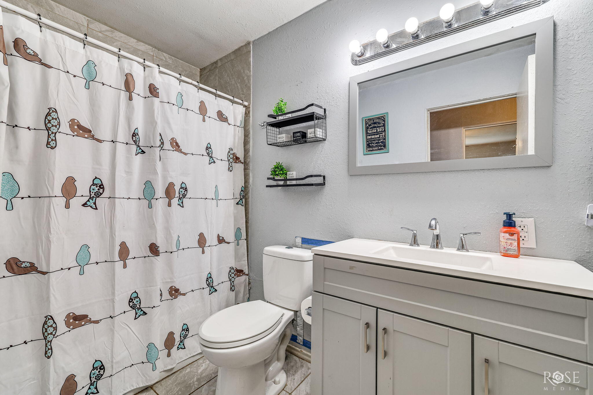 113 E 33rd Street Property Photo 19
