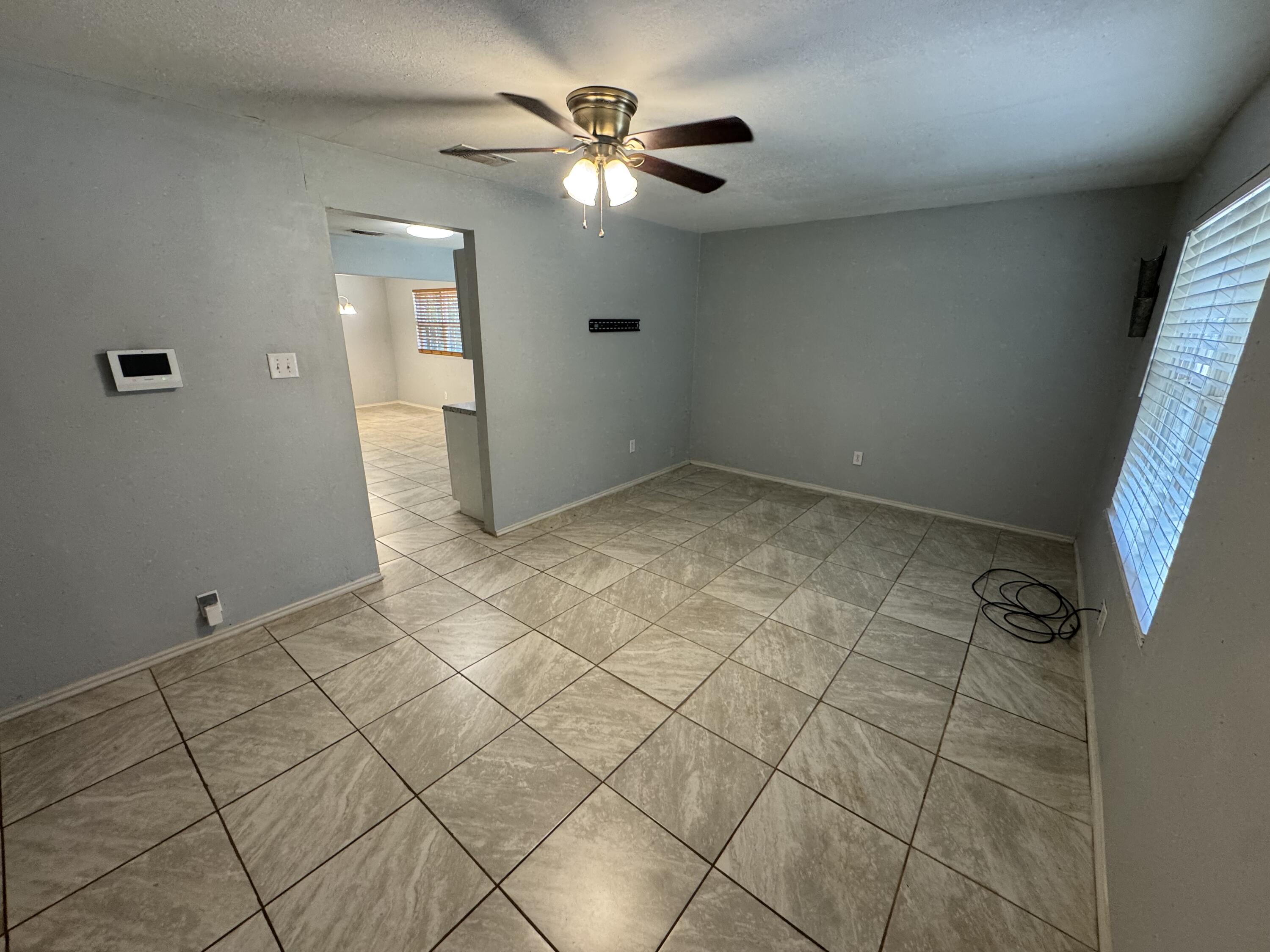 113 E 33rd Street Property Photo 24
