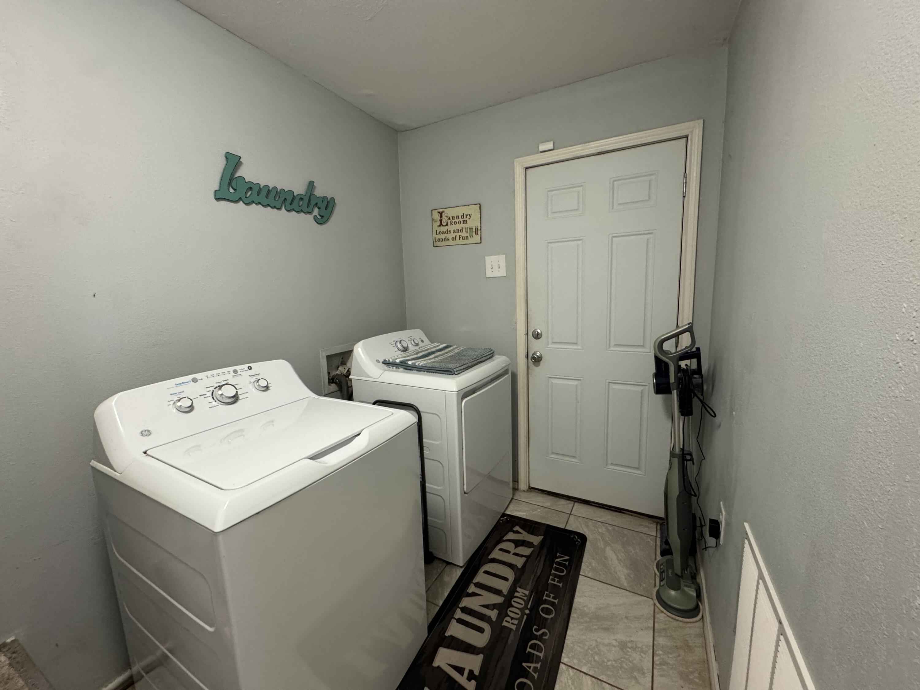 113 E 33rd Street Property Photo 29