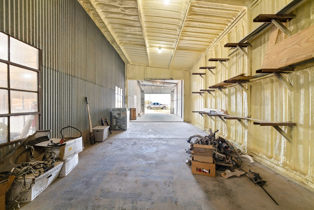 8470 Loop 570 Property Photo 15