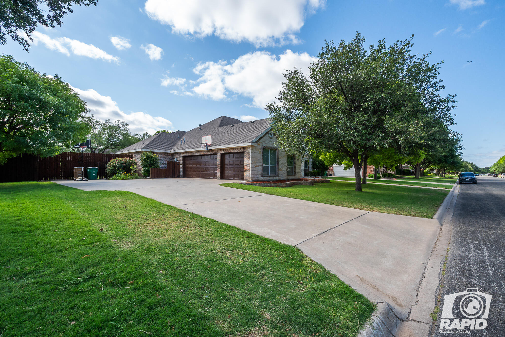 4810 N Bentwood Drive Property Photo 6