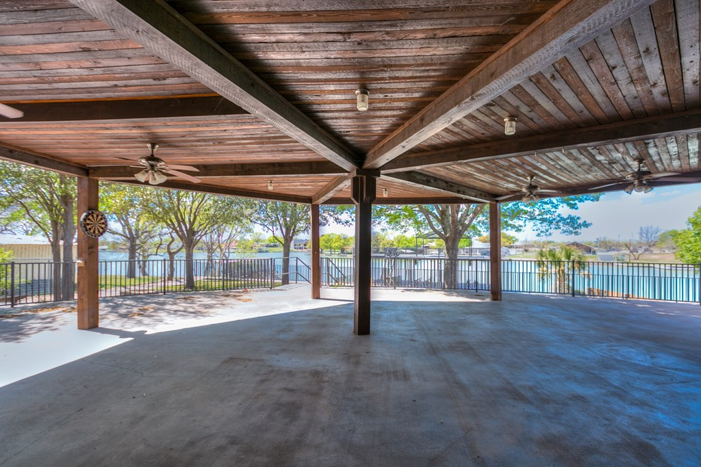 2061 Beaty Road Property Photo 6