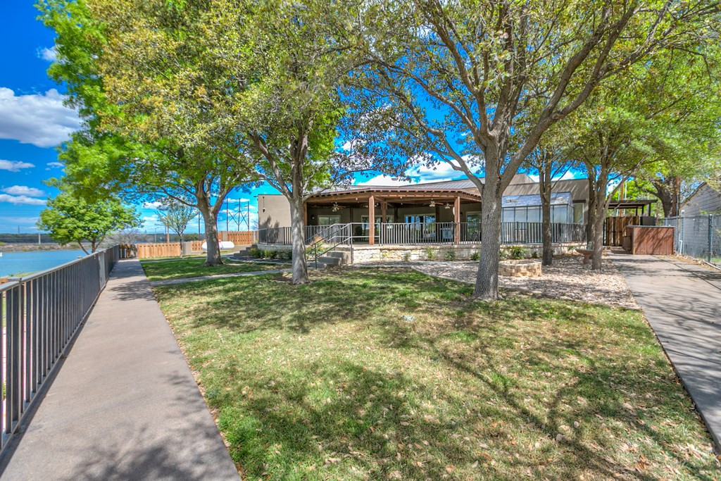 2061 Beaty Road Property Photo 8