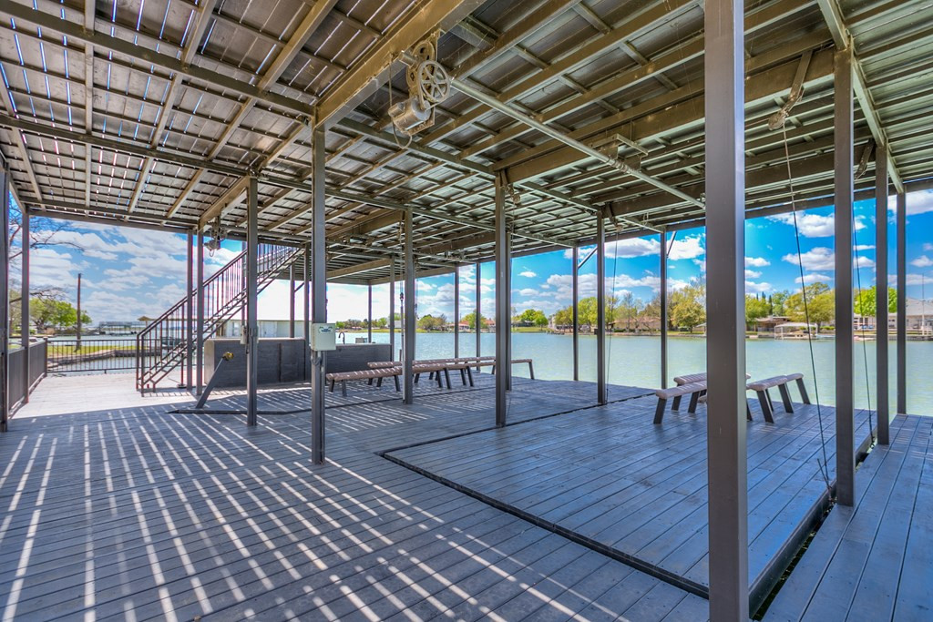 2061 Beaty Road Property Photo 11