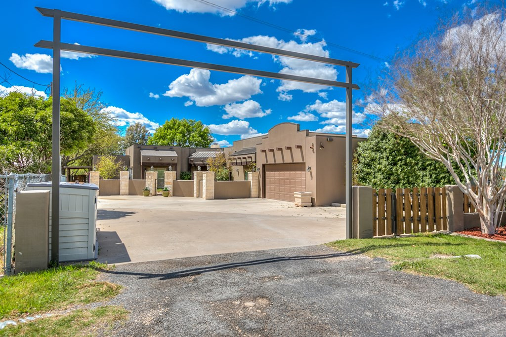 2061 Beaty Road Property Photo 29
