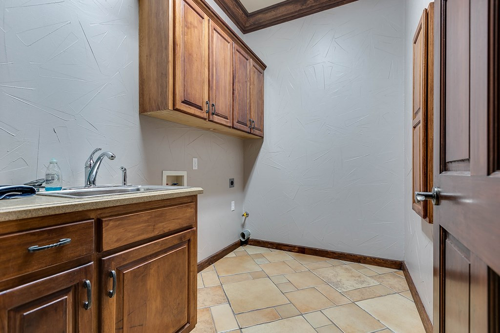 2061 Beaty Road Property Photo 44