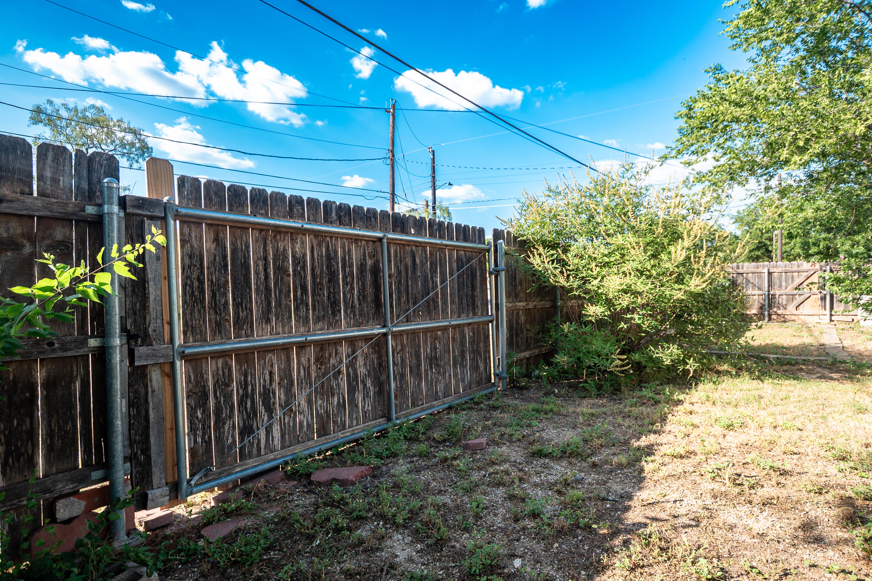 811 Akin Street Property Photo 22