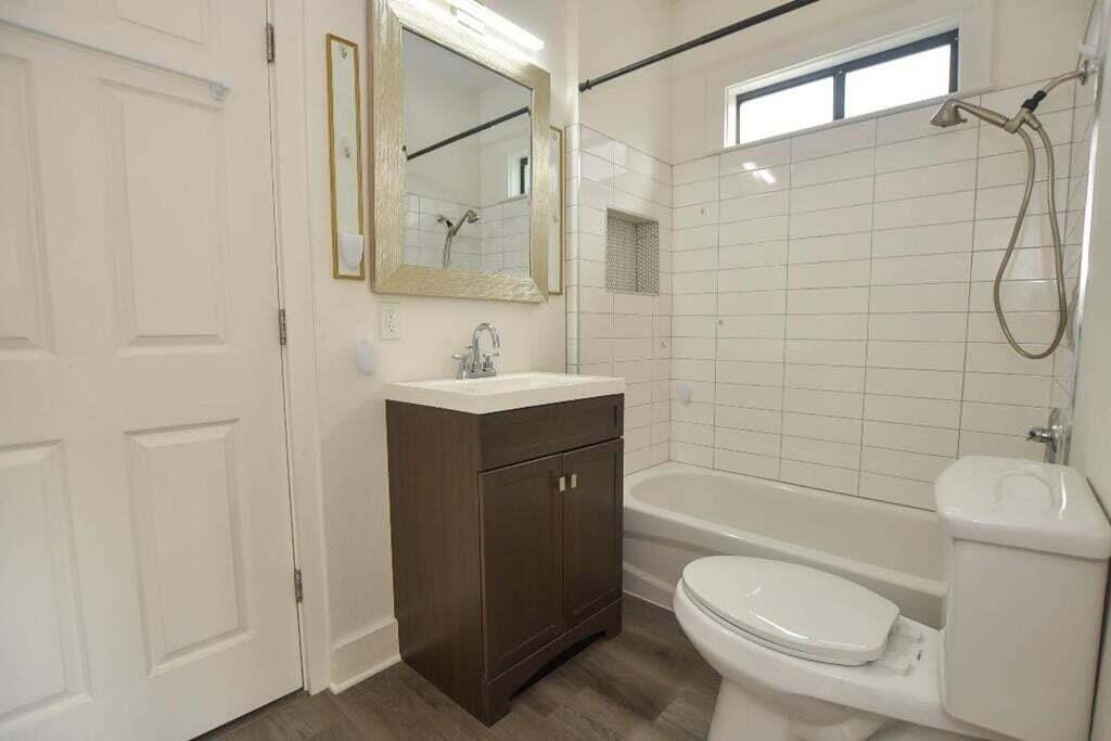 309 N Adams Street Property Photo 15