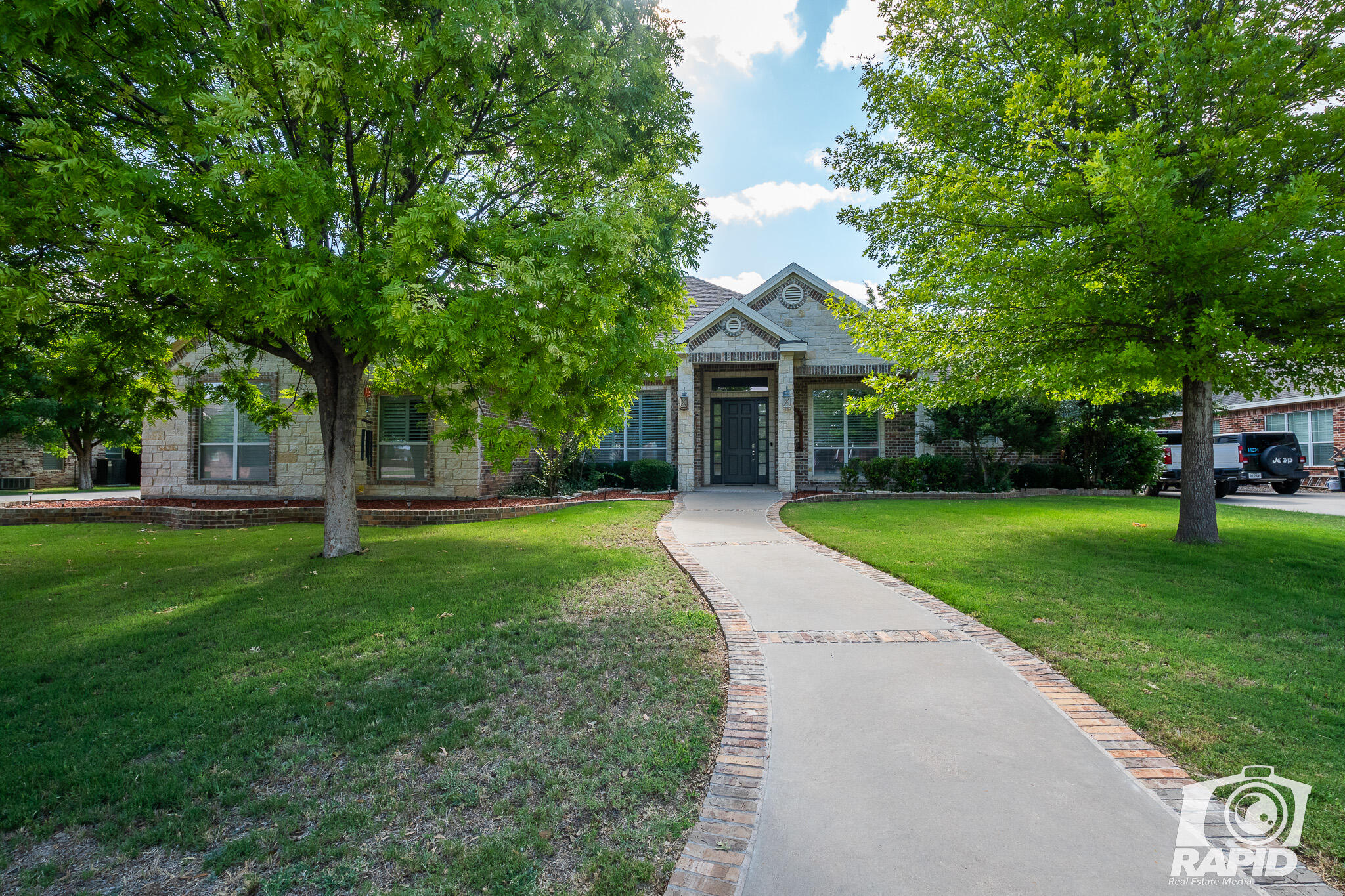 4810 N Bentwood Drive Property Photo 1