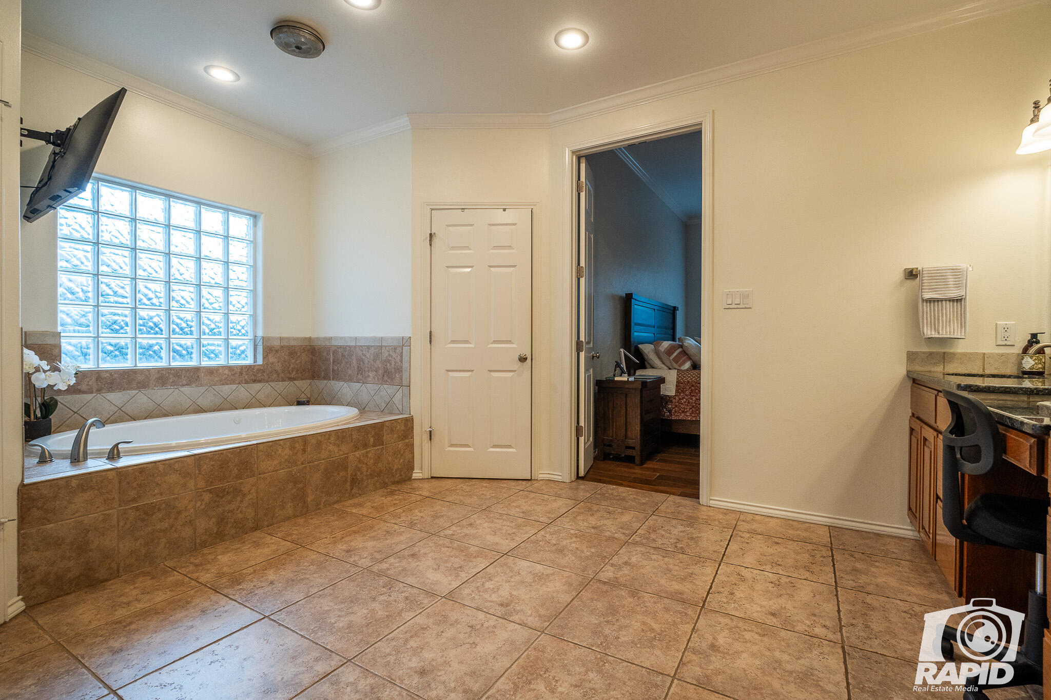 4810 N Bentwood Drive Property Photo 20